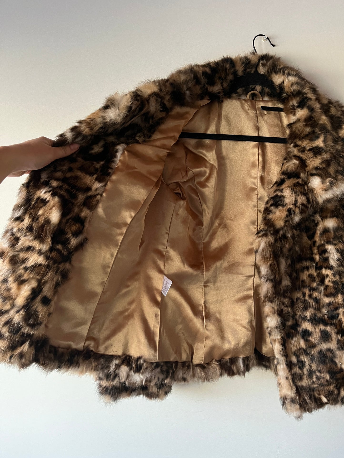 Manteau en fourrure imprimé léopard