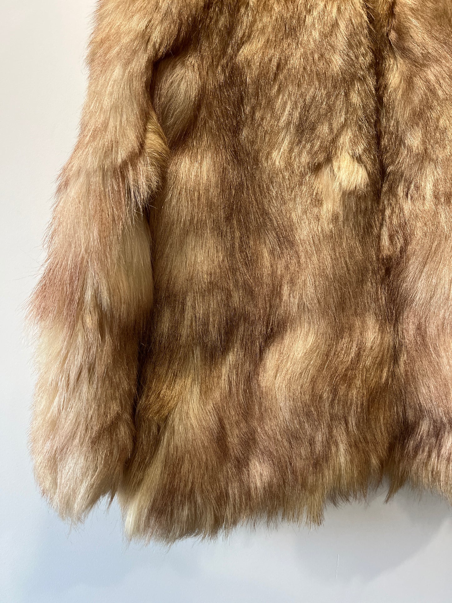 Manteau en fourrure beige