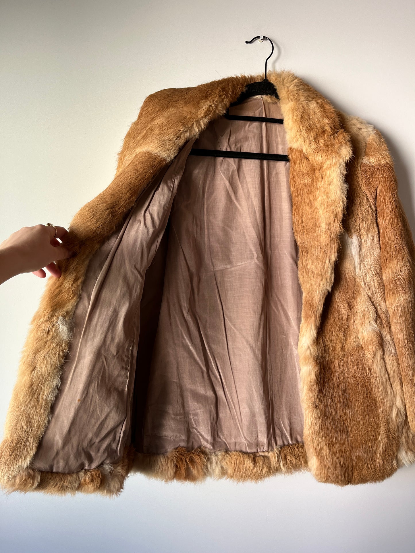 Manteau en fourrure beige