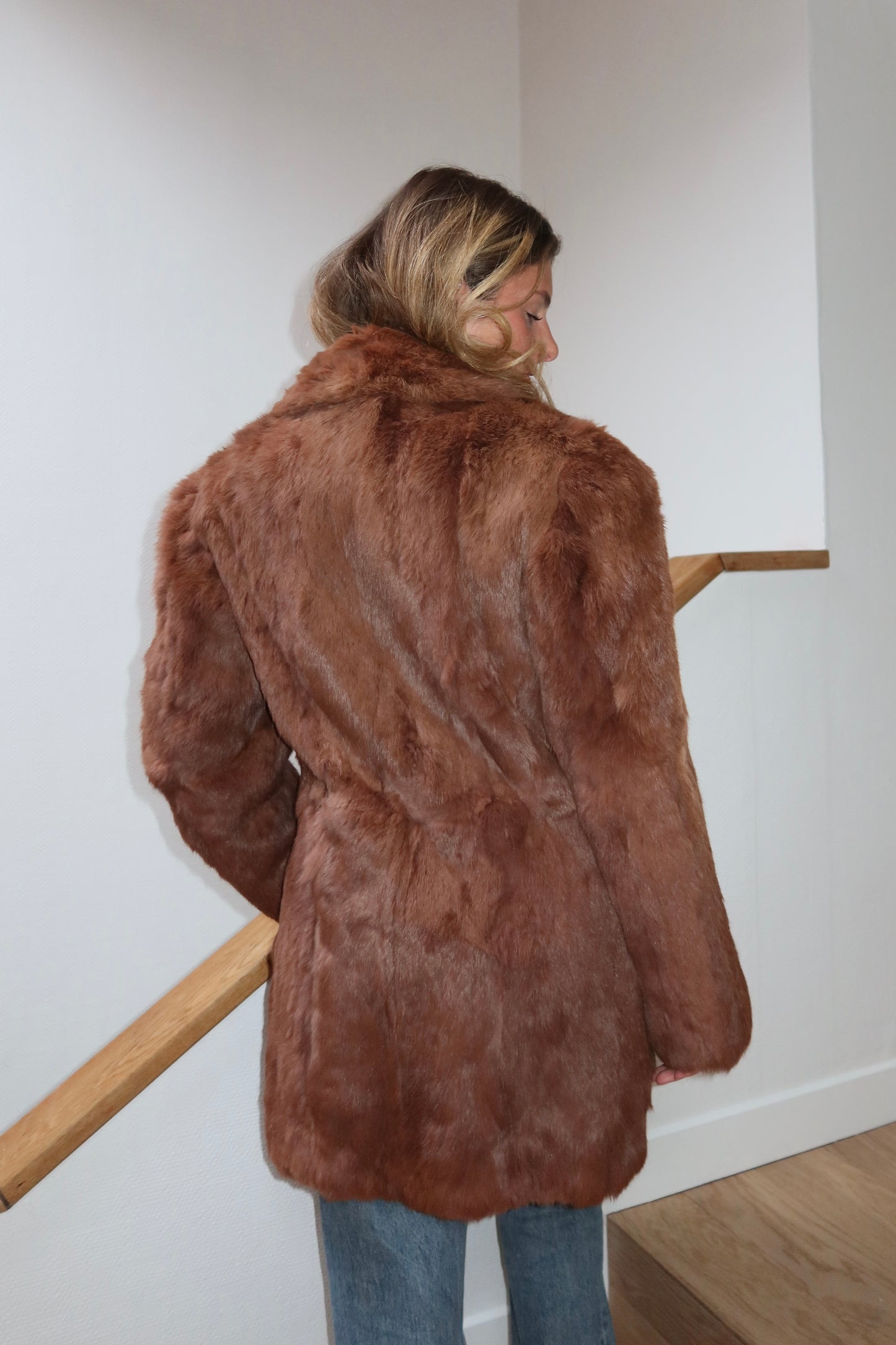 Manteau en fourrure marron