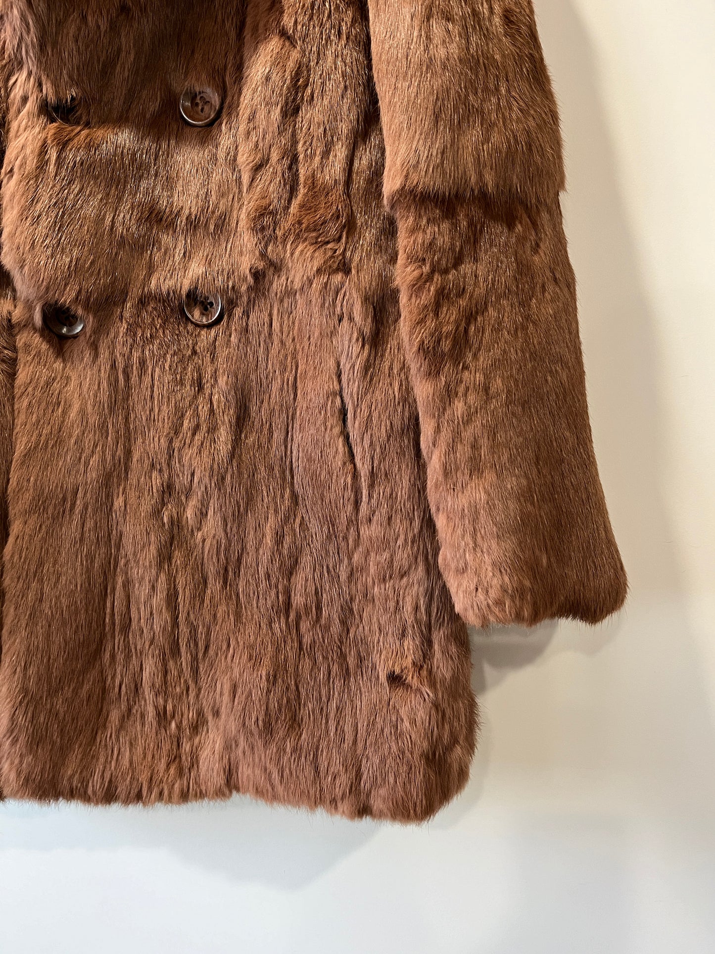 Manteau en fourrure marron