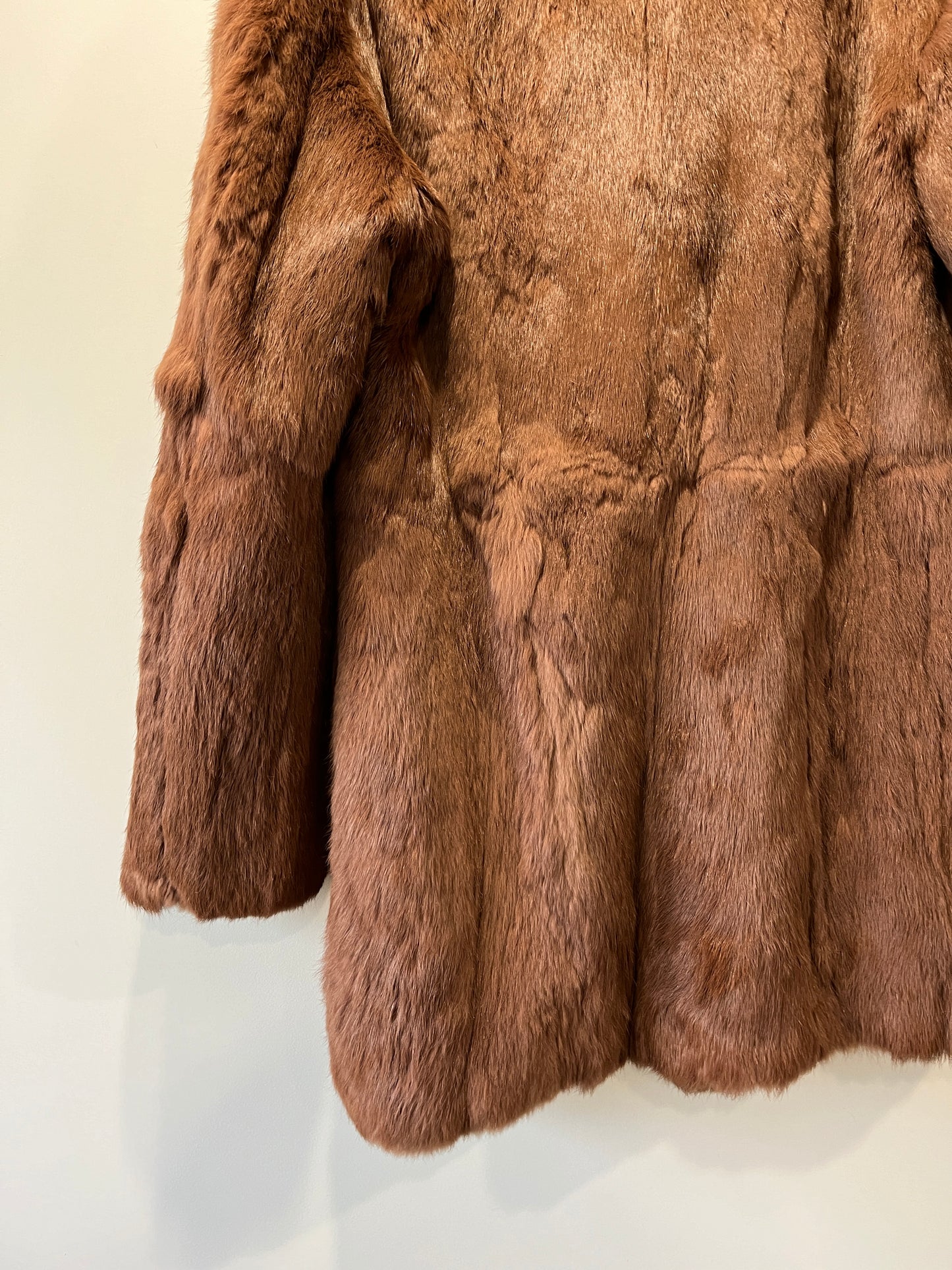 Manteau en fourrure marron