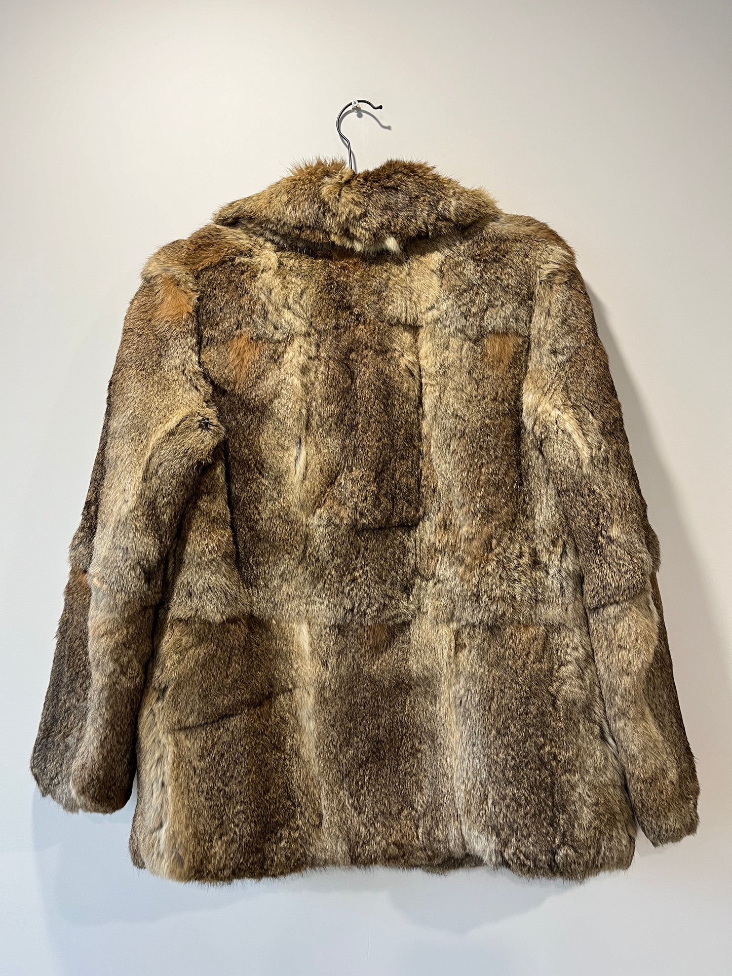 Manteau en fourrure gris maronné
