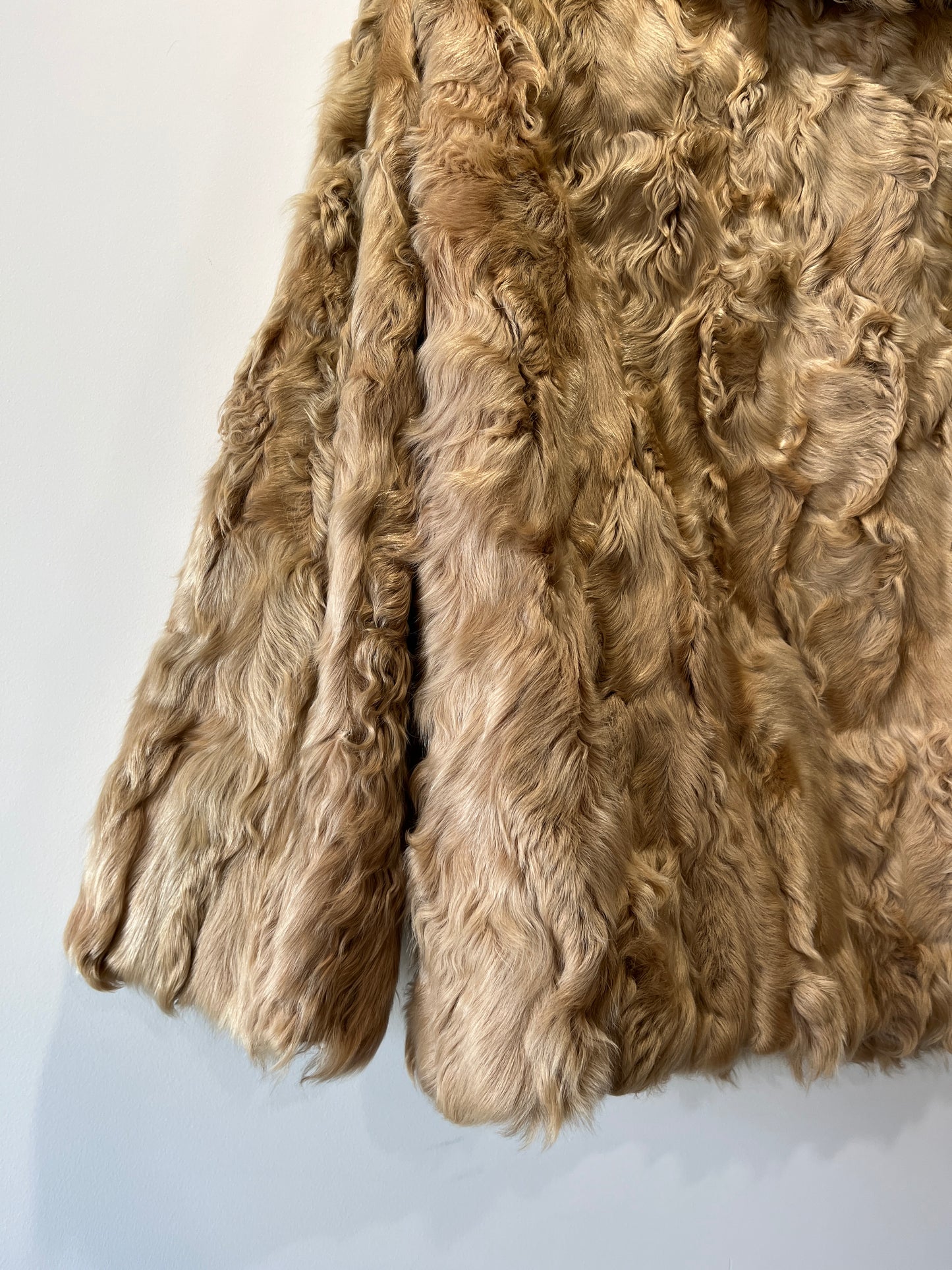 Manteau en fourrure beige