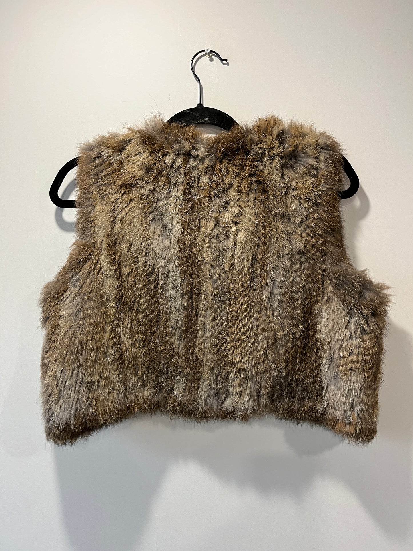 Gilet en fourrure tressée