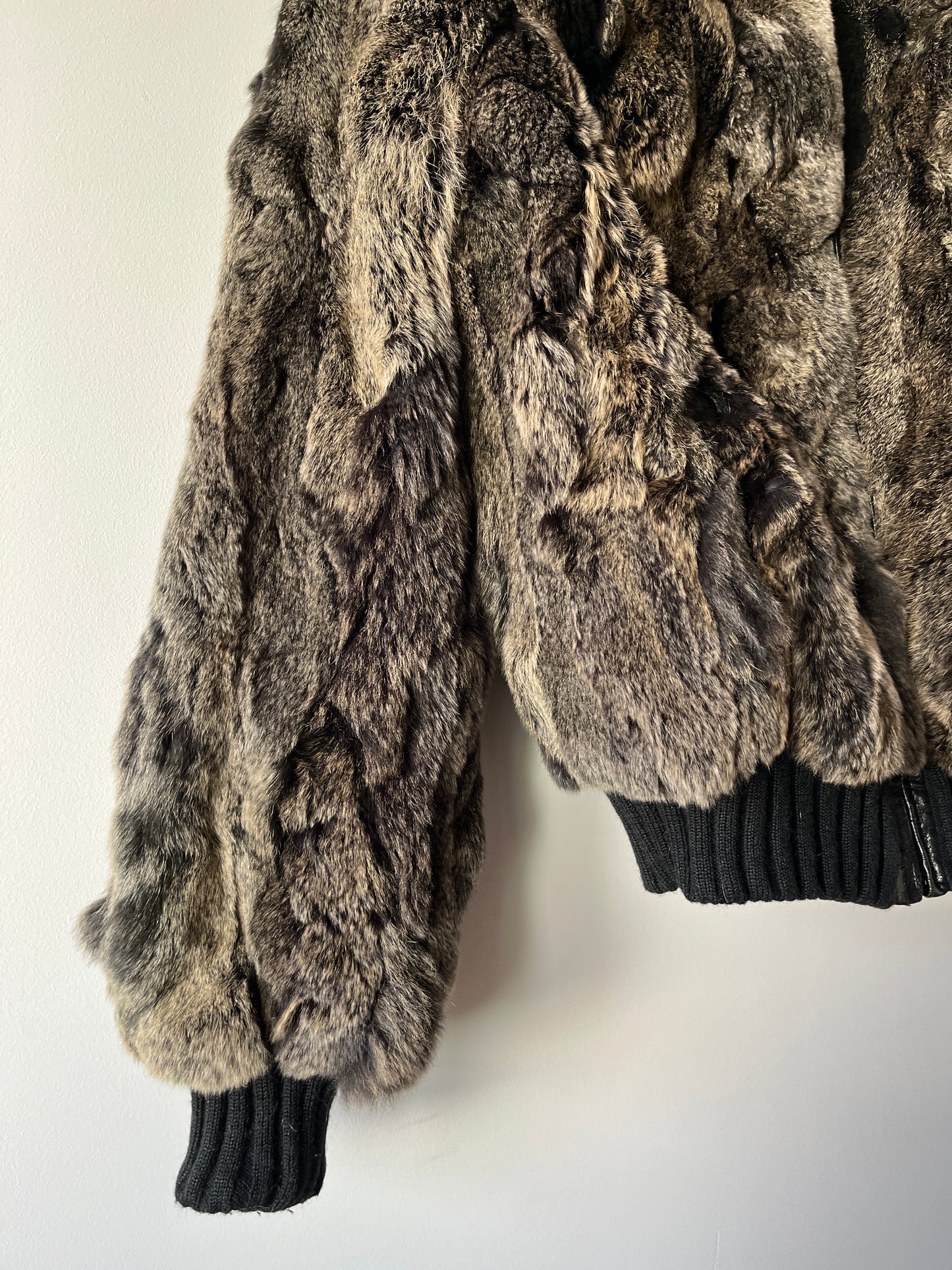 Veste en fourrure grise