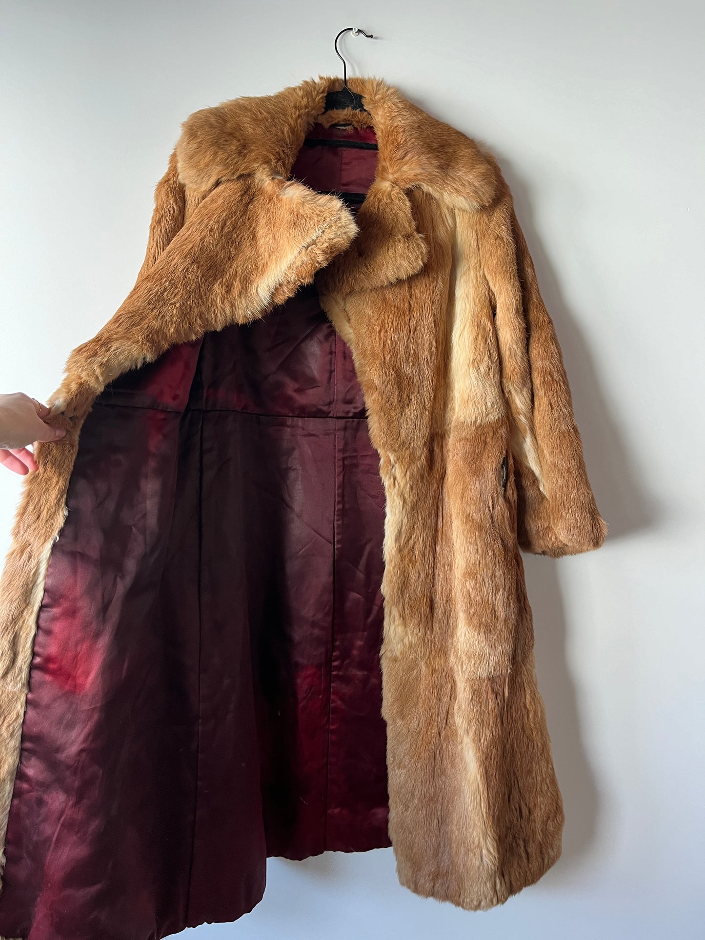 Manteau long en fourrure beige
