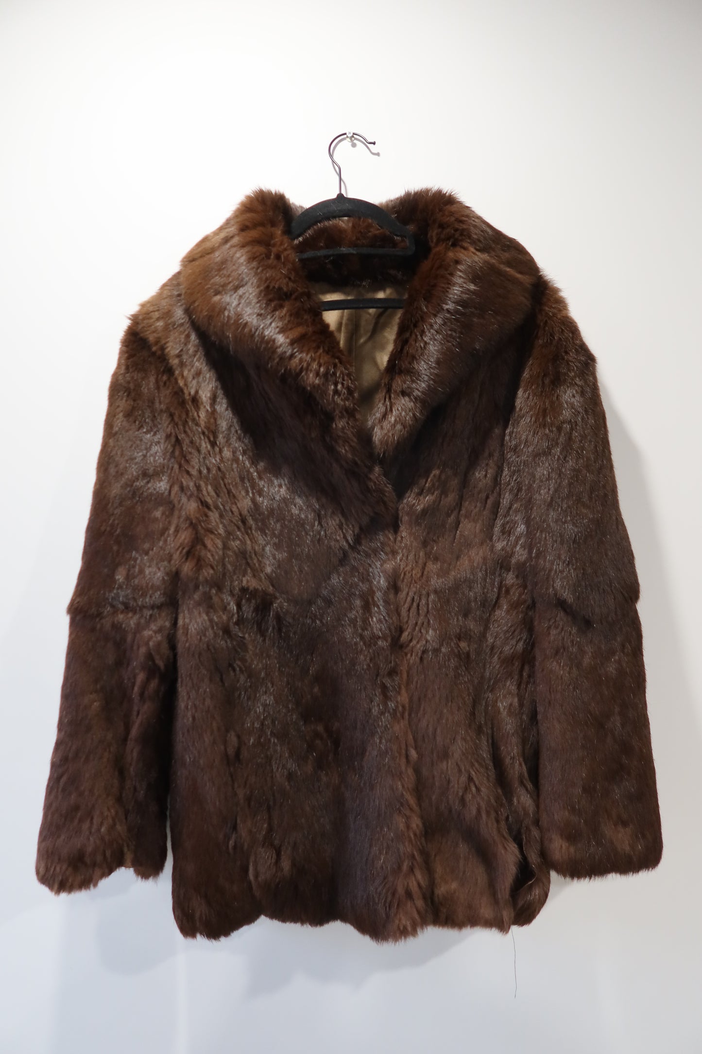 Manteau en fourrure marron