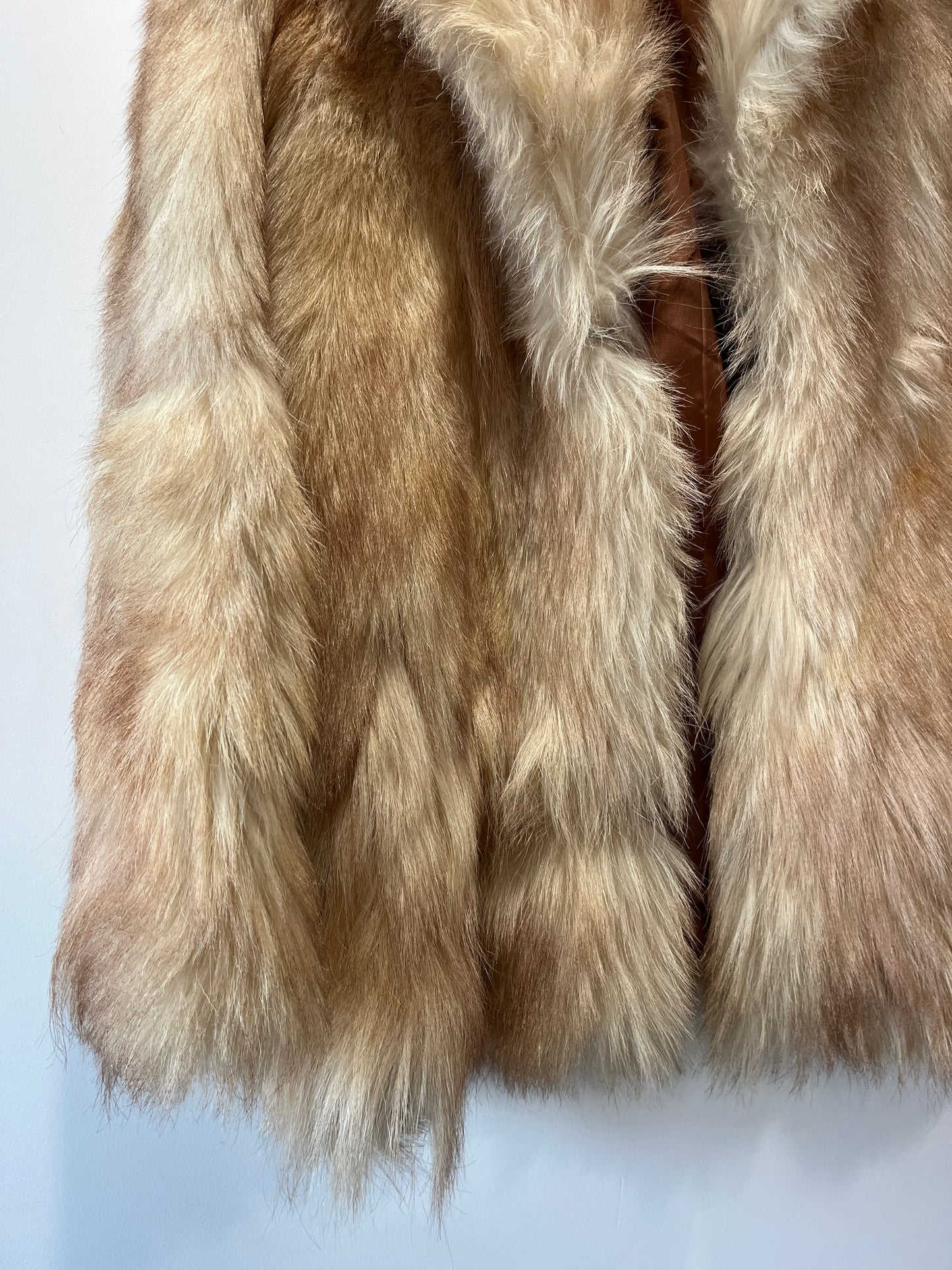 Manteau en fourrure beige