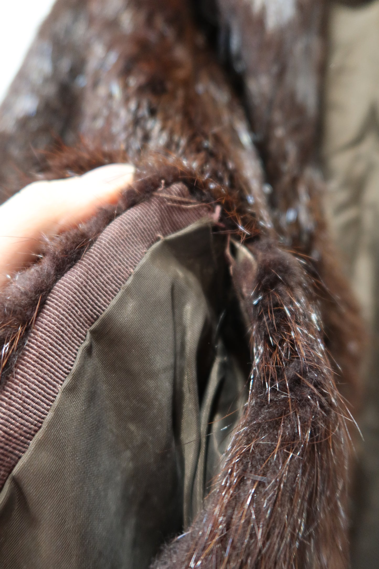 Manteau en fourrure marron