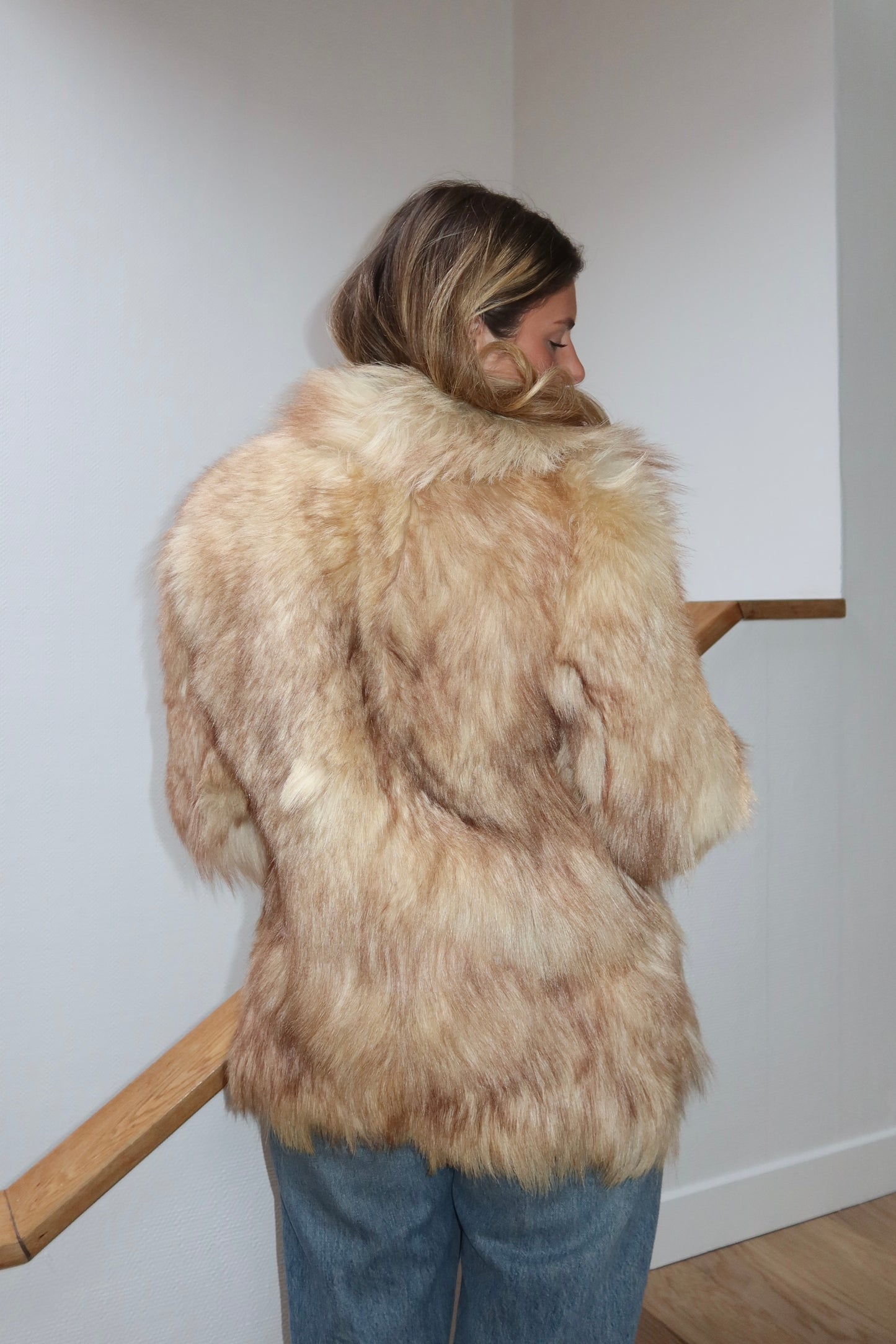 Manteau en fourrure beige
