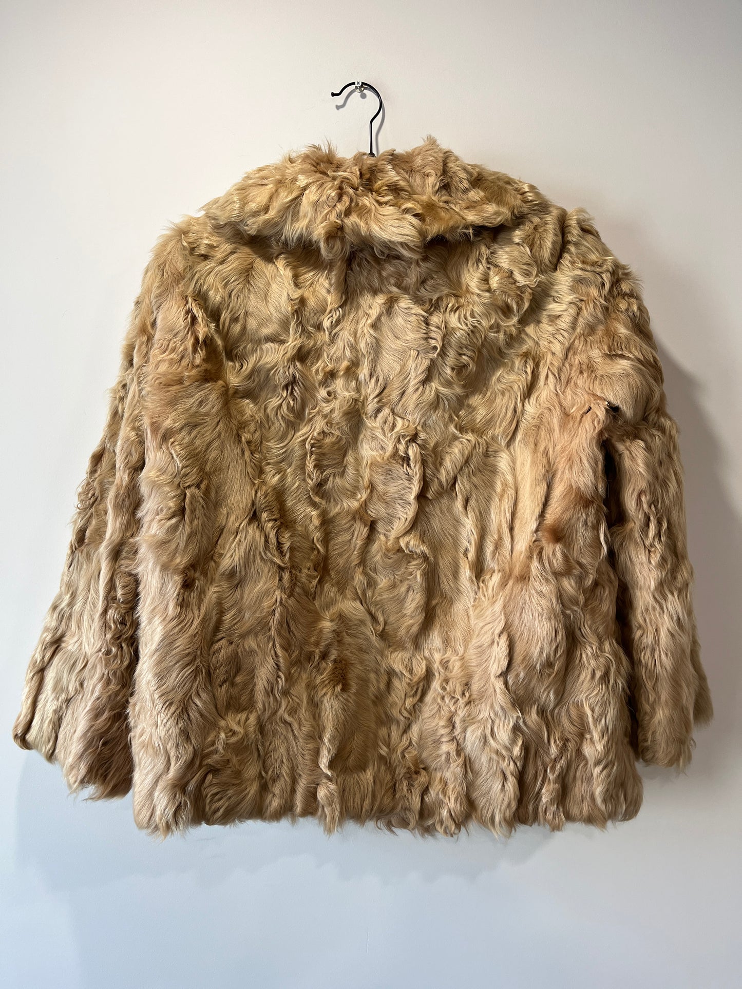 Manteau en fourrure beige