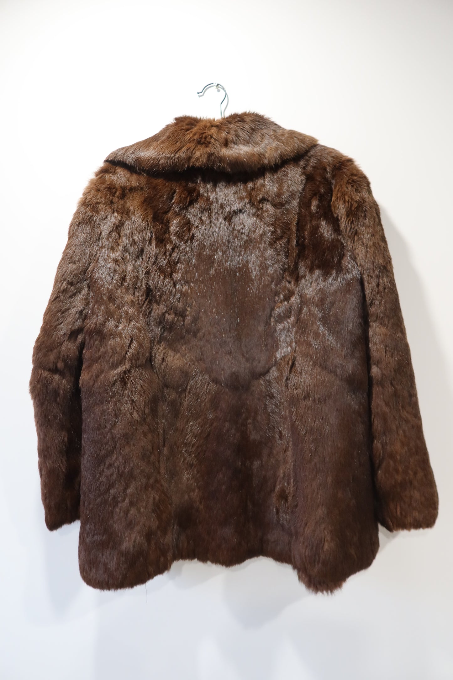 Manteau en fourrure marron