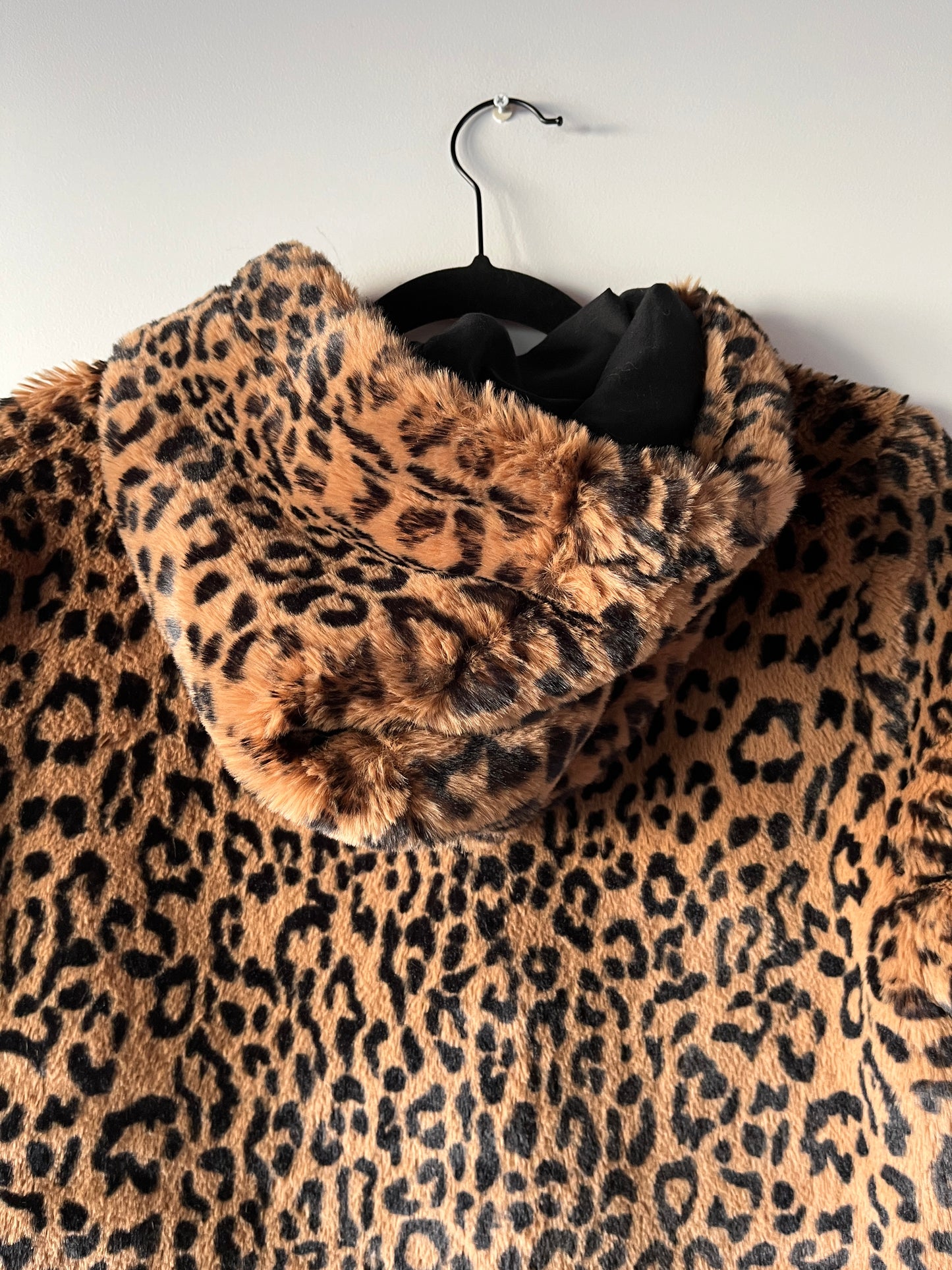 Veste à capuche imprimée léopard