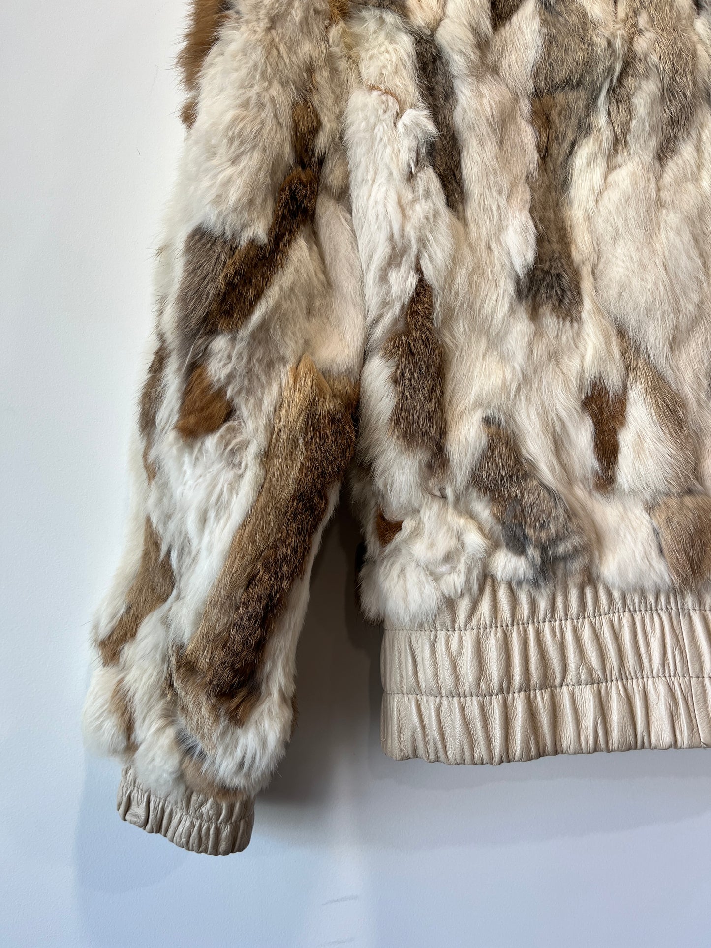 Veste courte en fourrure multicolore