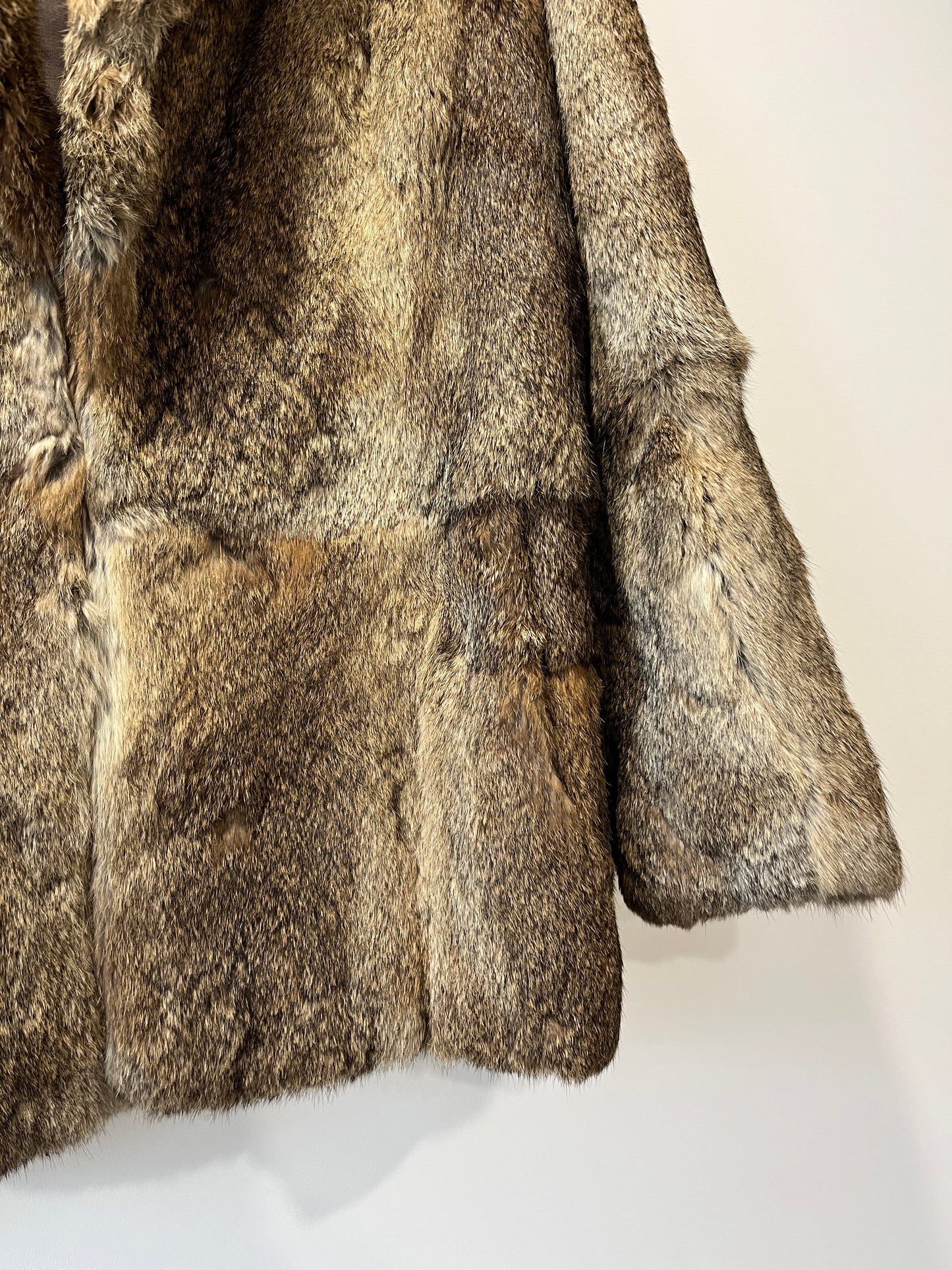 Manteau en fourrure gris maronné