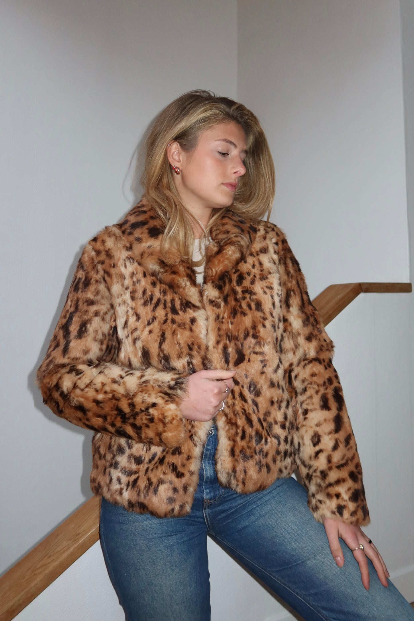 Veste en fourrure imprimée léopard