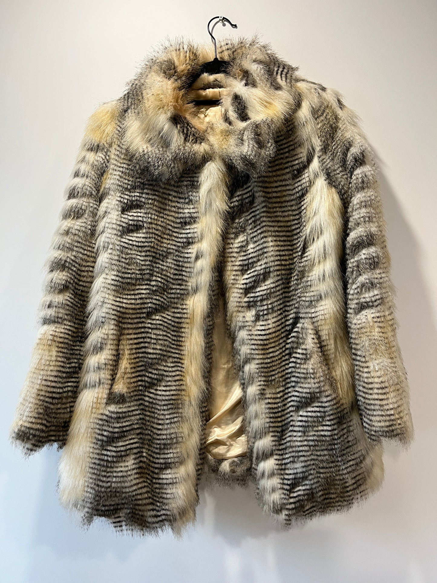 Manteau en fausse fourrure imprimé style animal