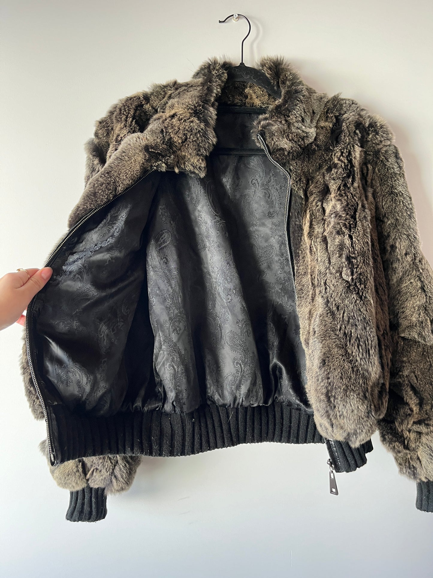 Veste en fourrure grise