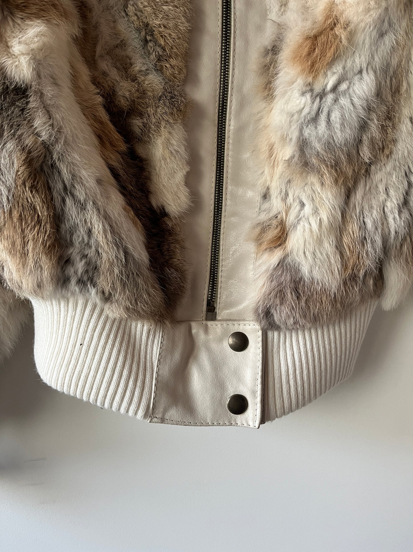 Veste courte en fourrure multicolore