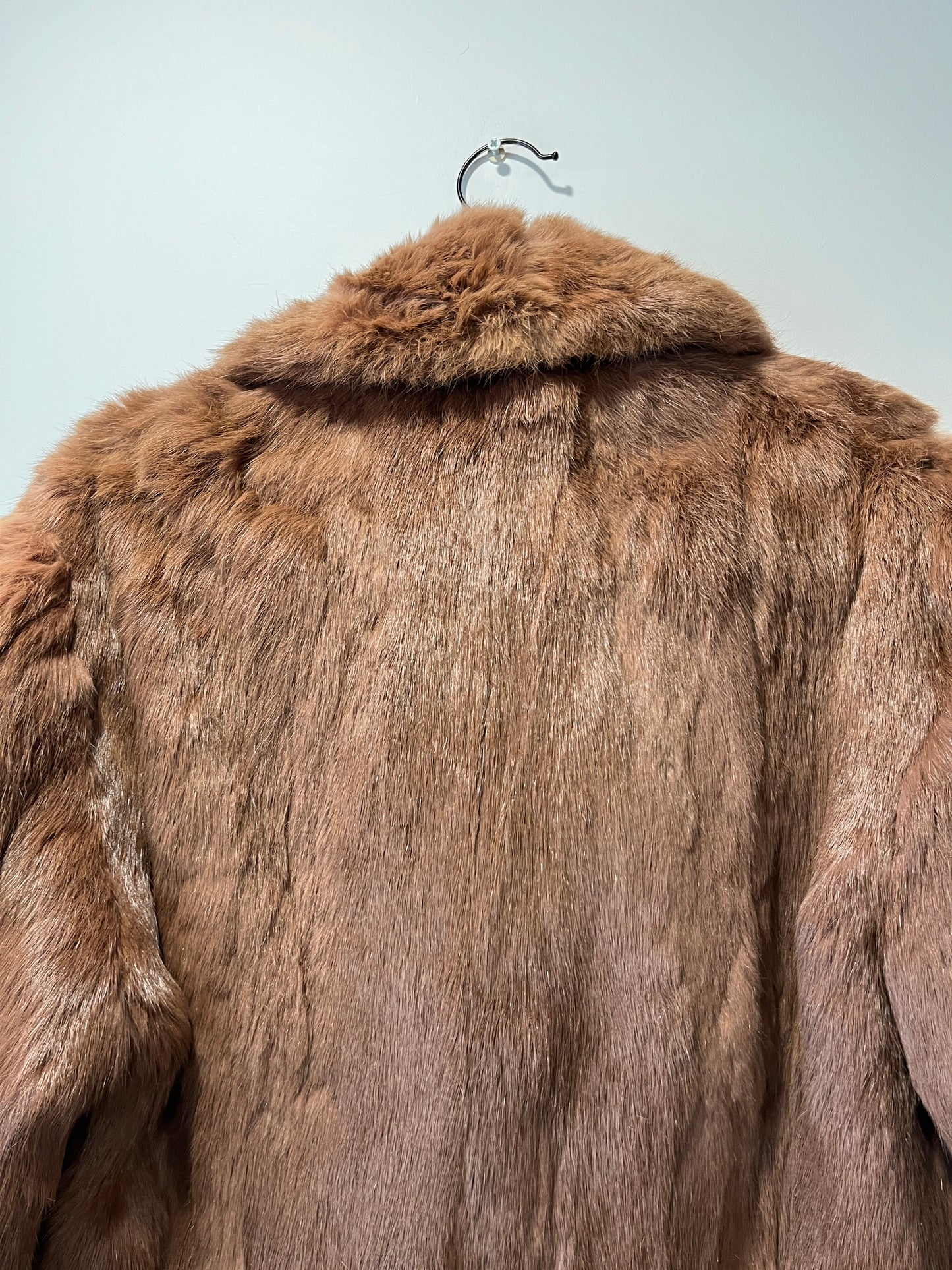 Manteau en fourrure marron