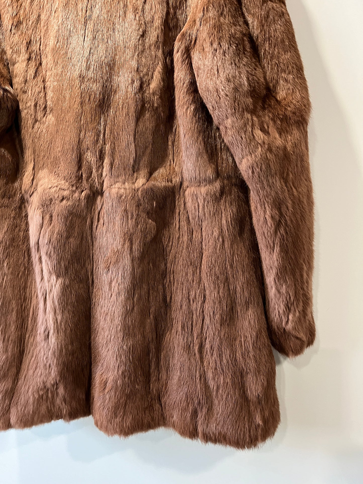 Manteau en fourrure marron