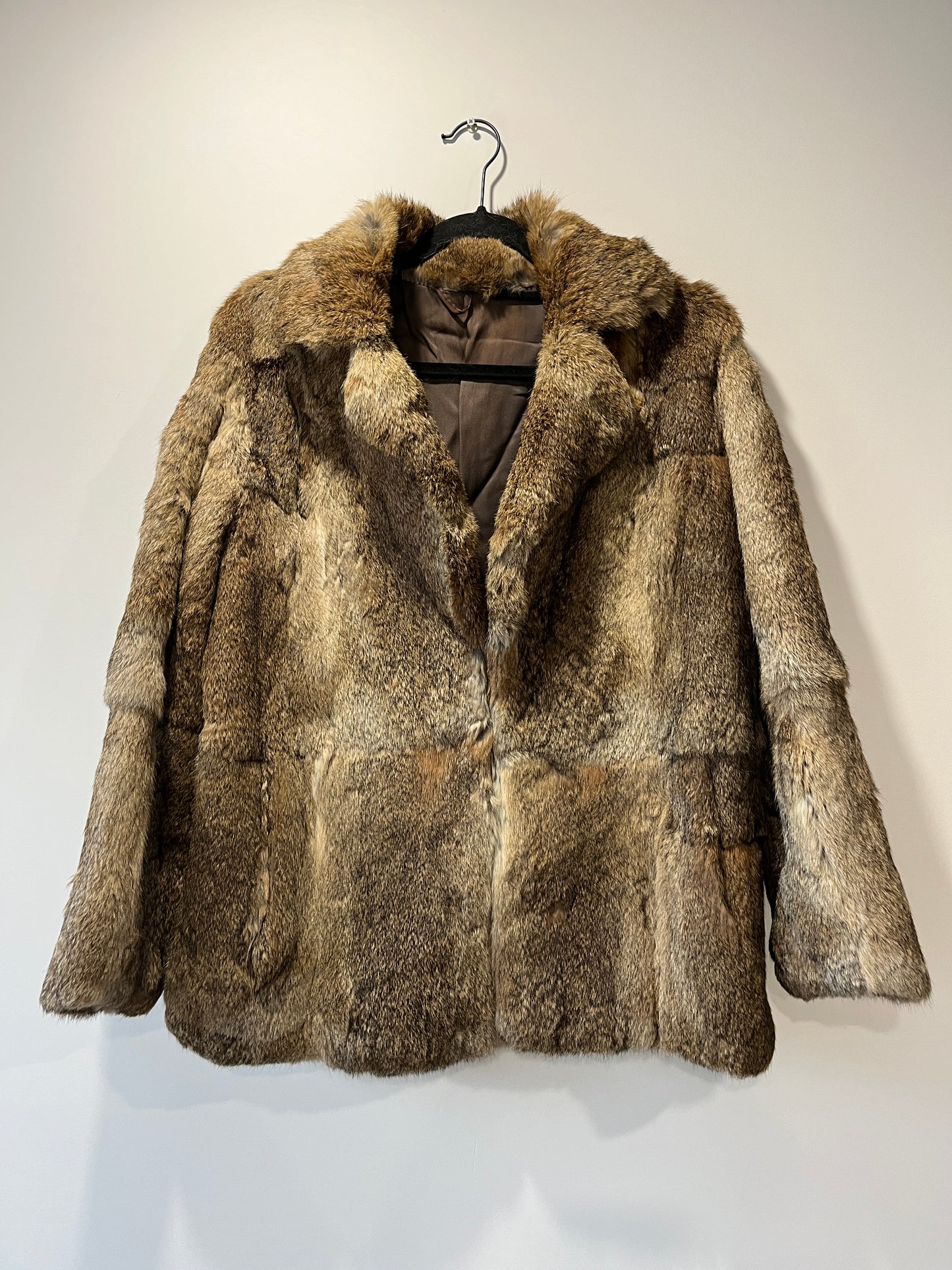 Manteau en fourrure gris maronné