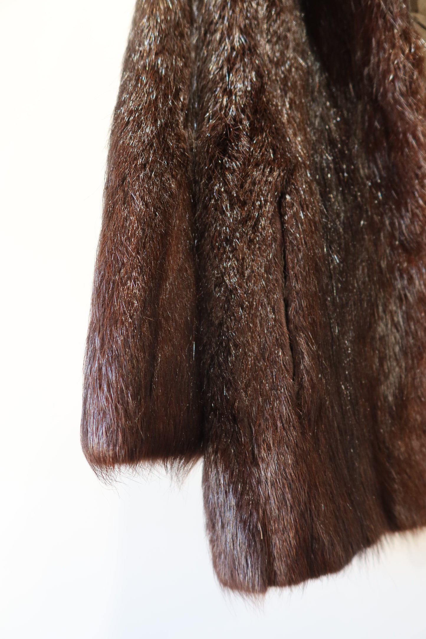 Manteau en fourrure marron