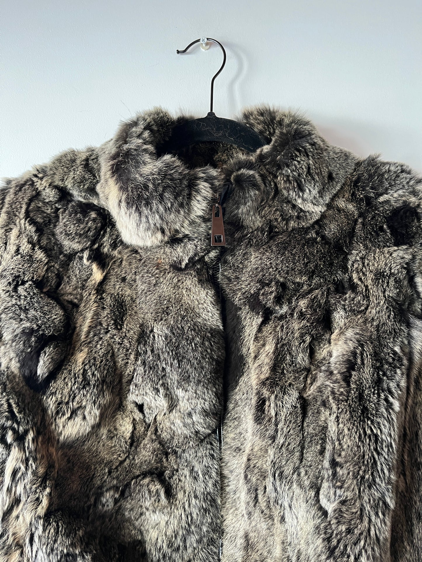Veste en fourrure grise