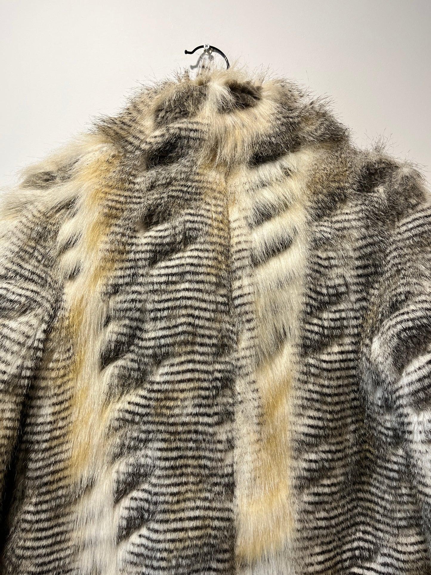 Manteau en fausse fourrure imprimé style animal