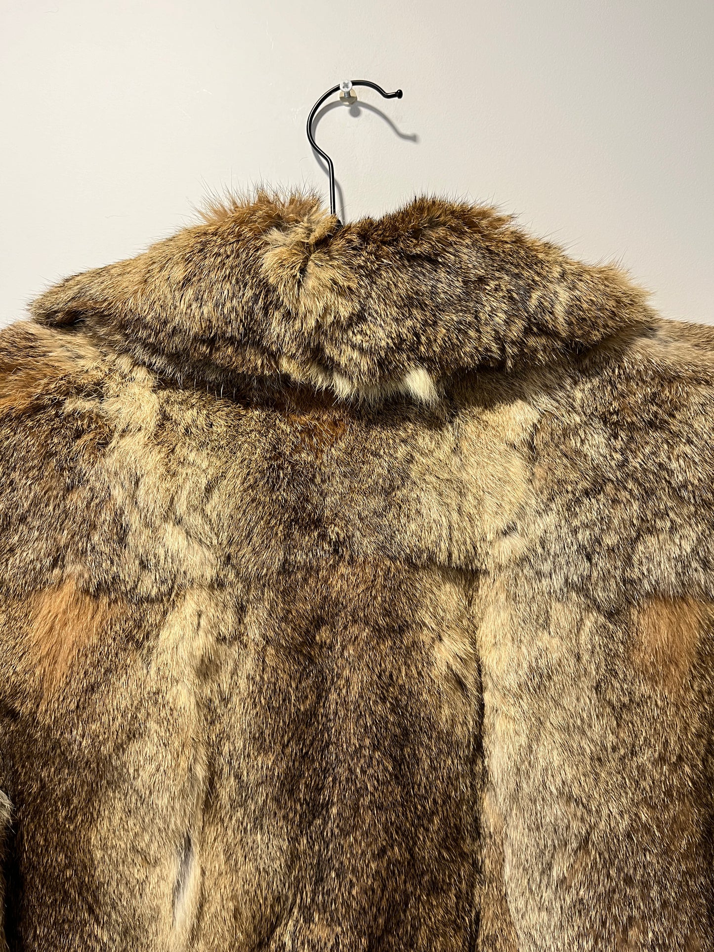 Manteau en fourrure gris maronné