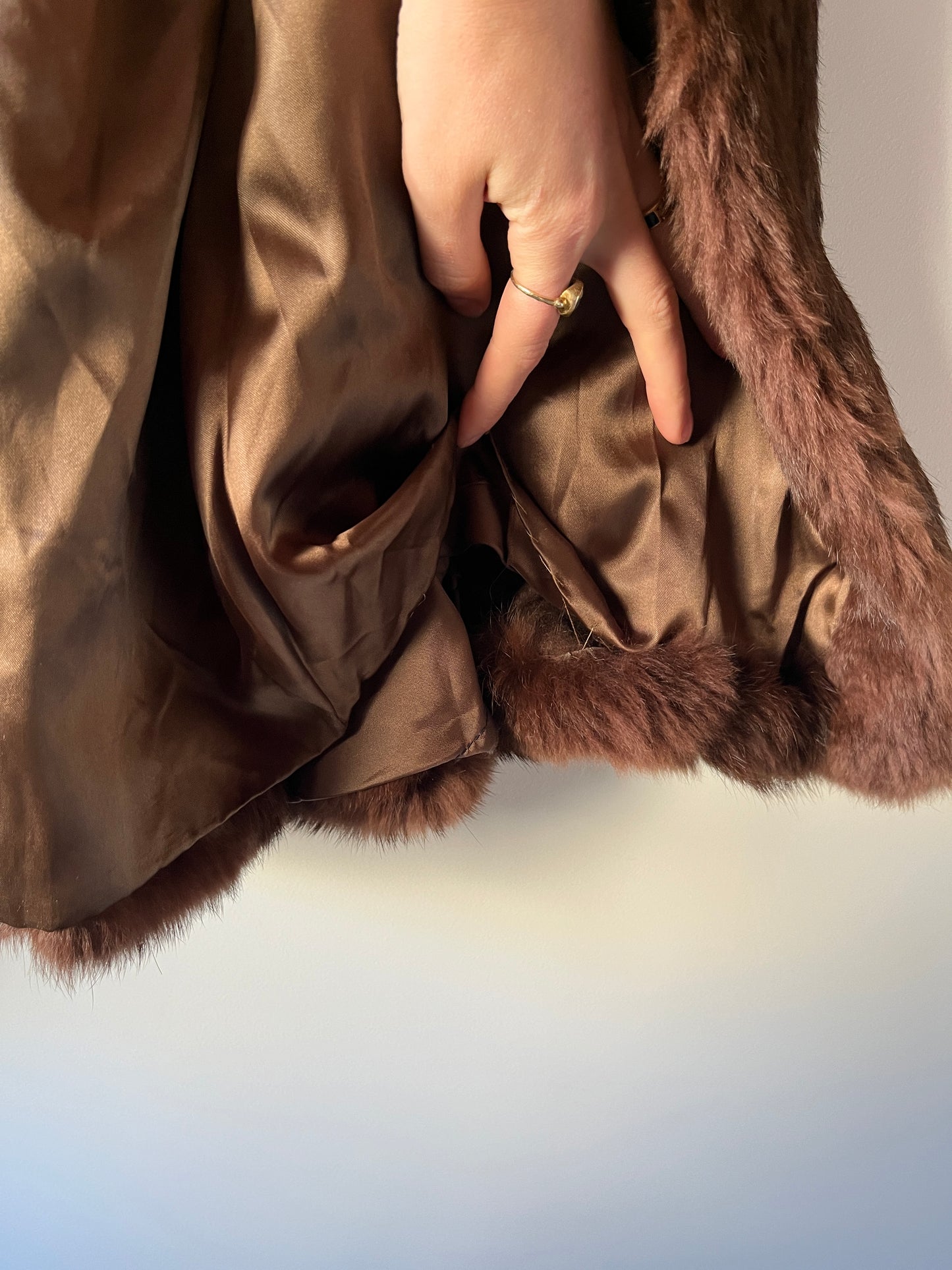 Manteau en fourrure marron