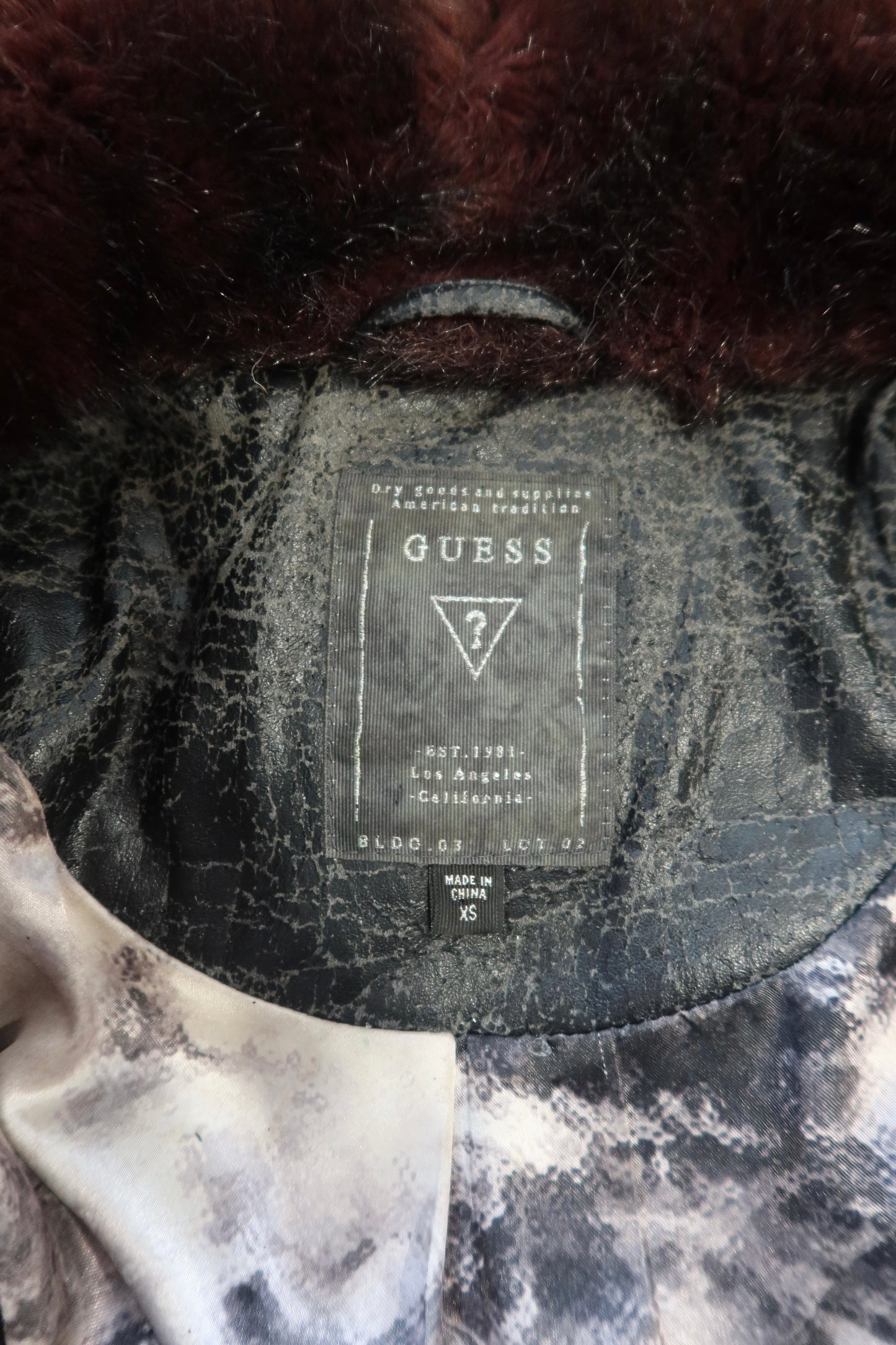 Veste en fausse fourrure Guess