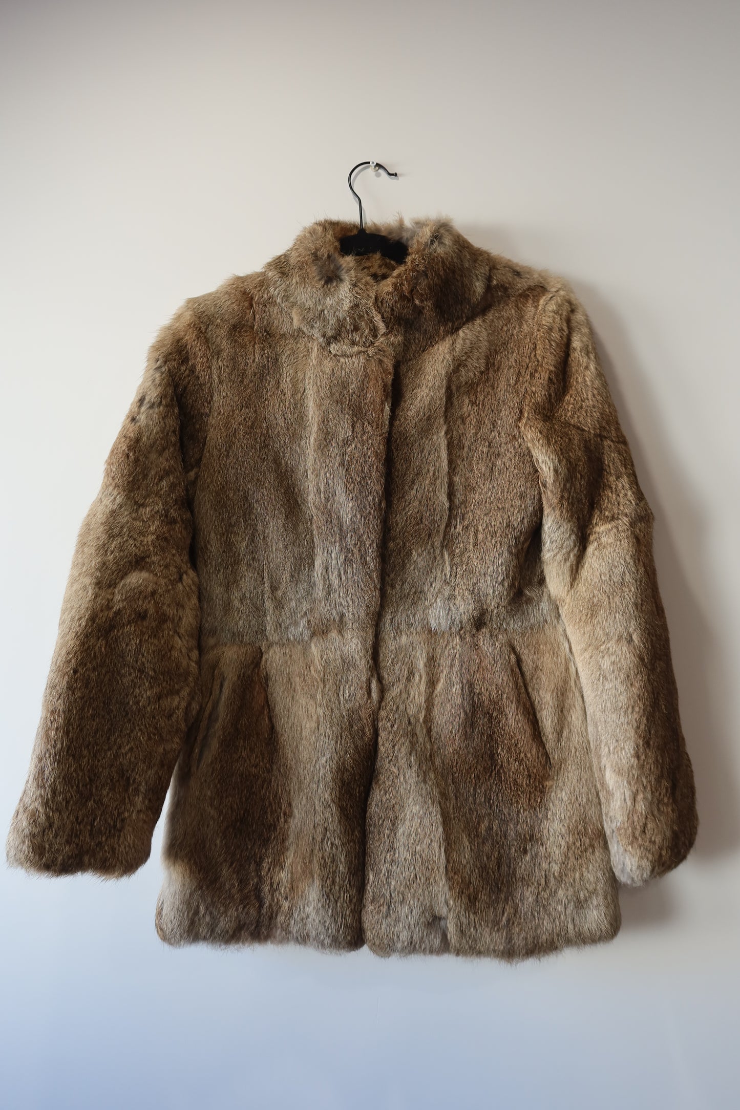 Manteau en fourrure gris