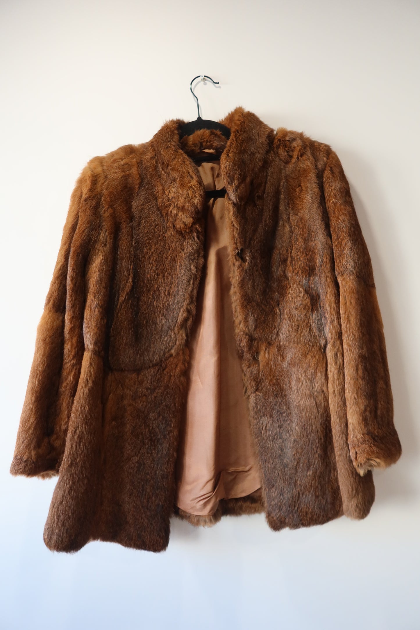 Manteau en fourrure marron