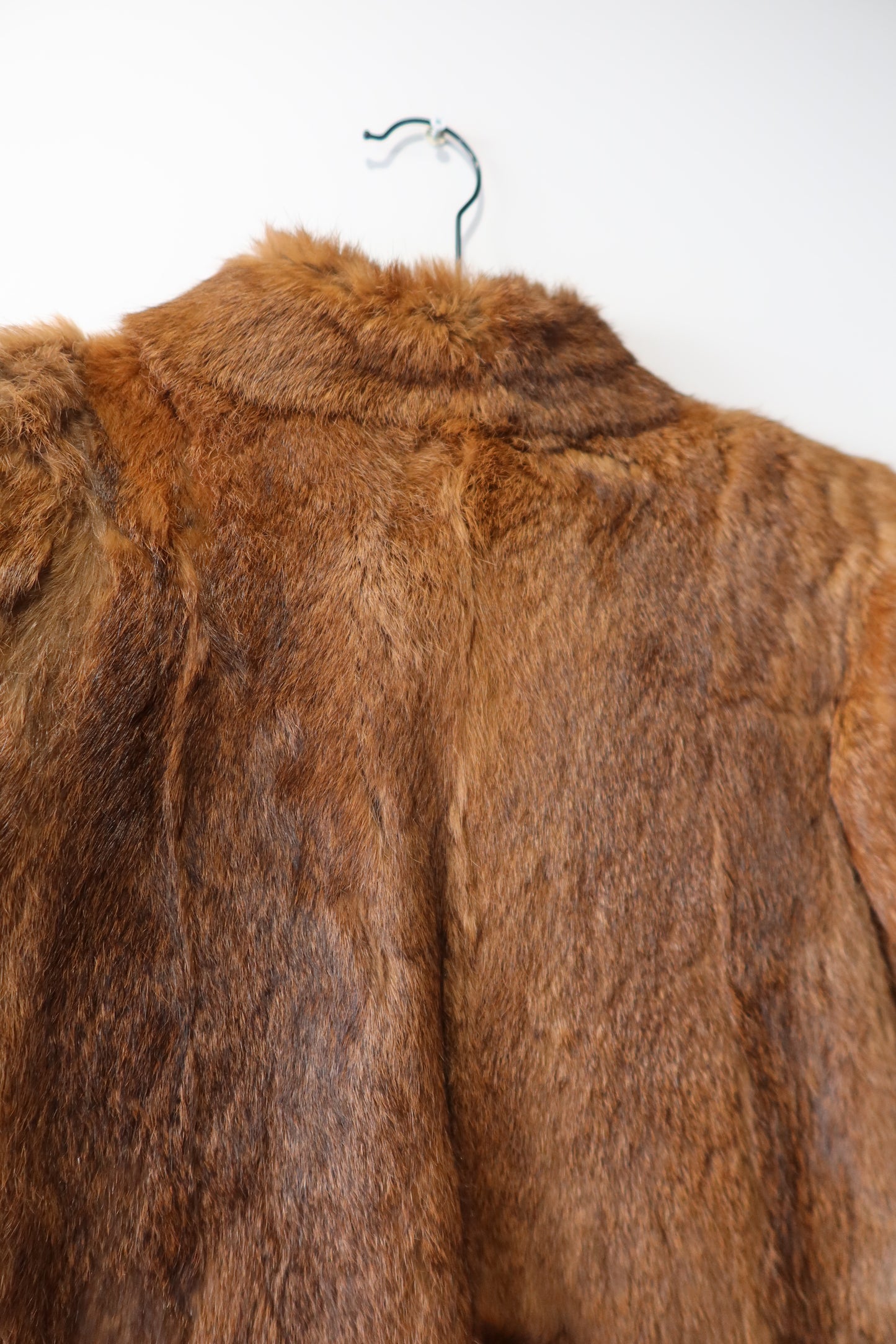 Manteau en fourrure marron