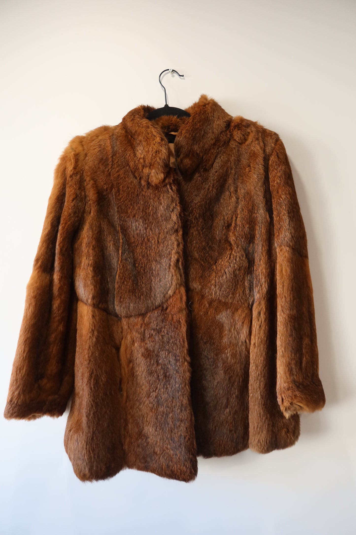 Manteau en fourrure marron