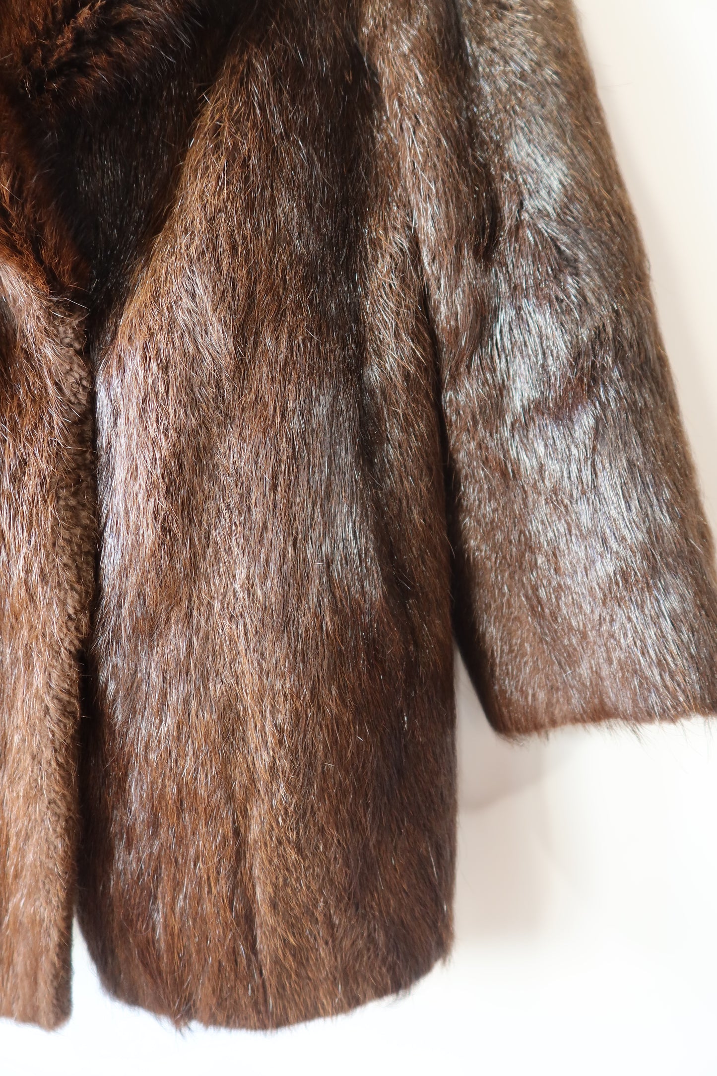 Manteau en fourrure marron