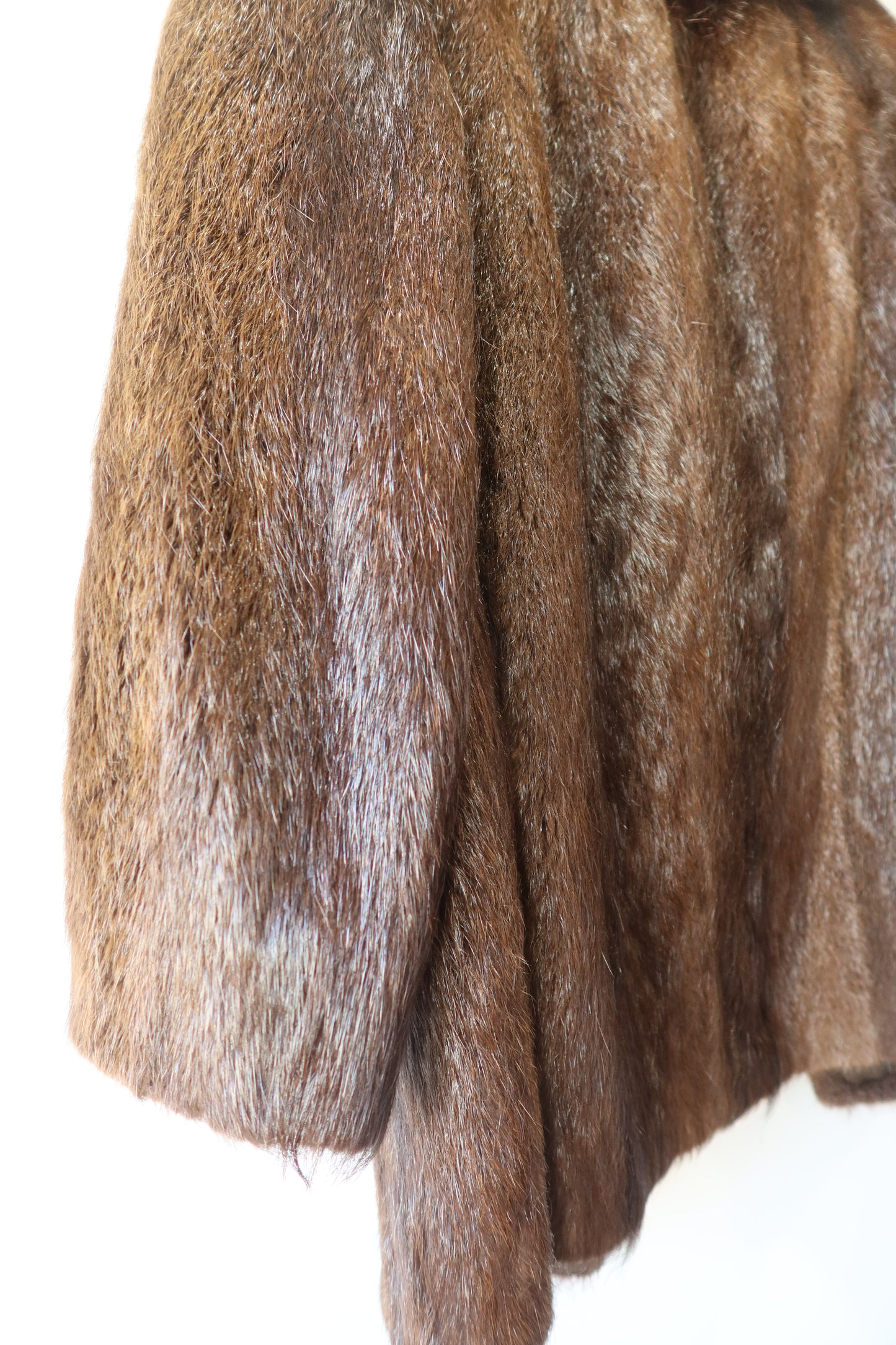 Manteau en fourrure marron