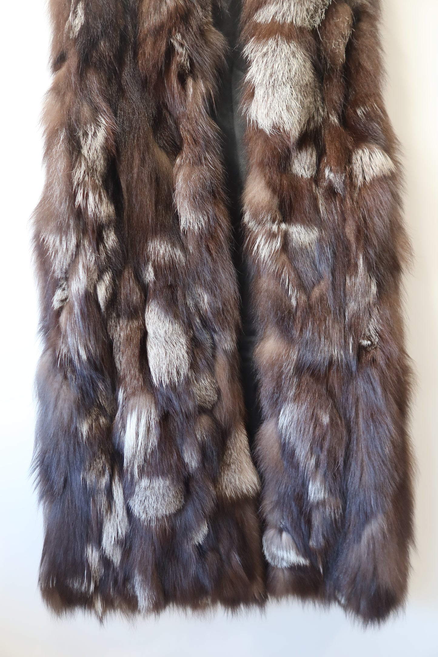 Manteau long sans manches en fourrure