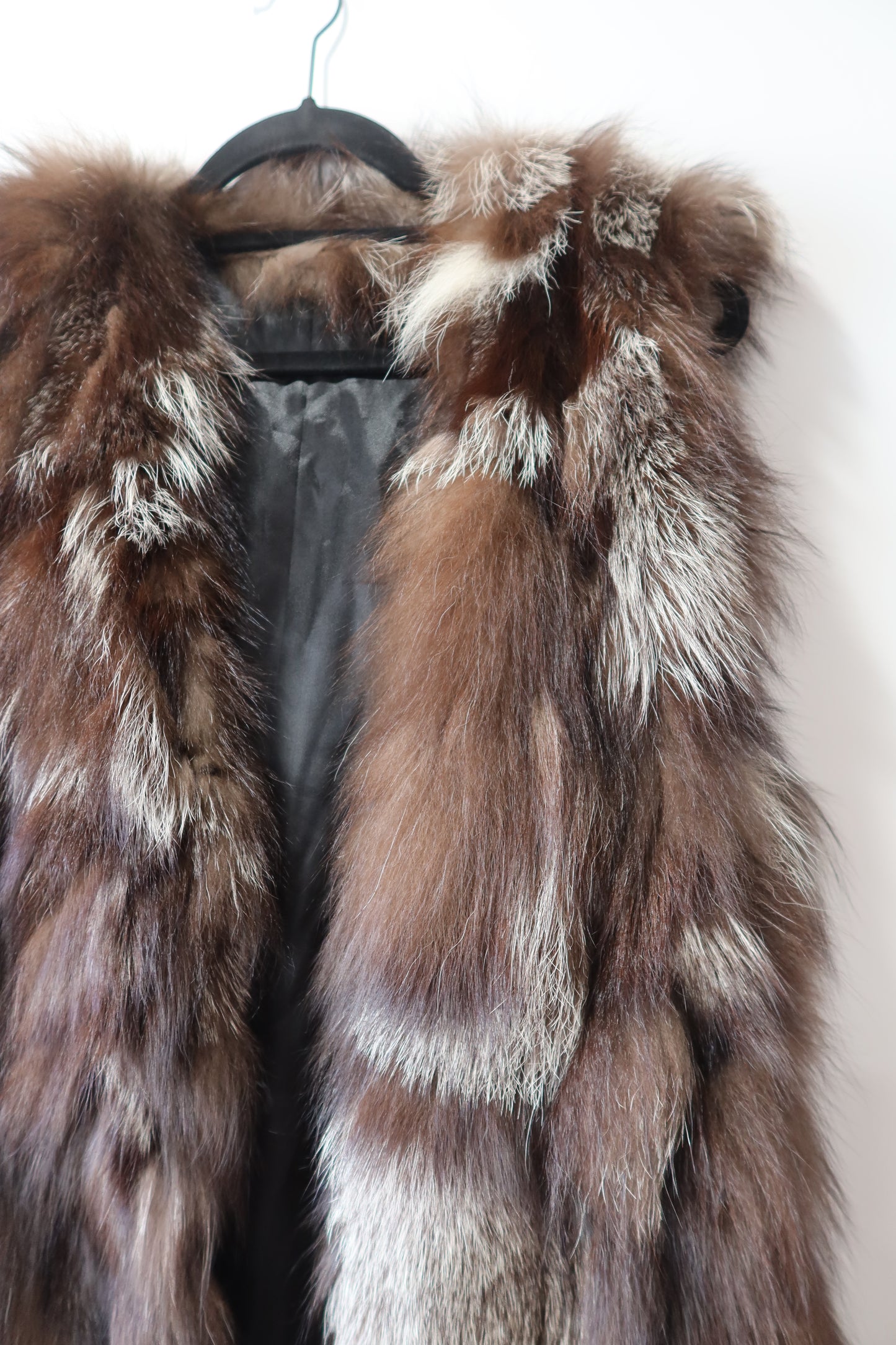 Manteau long sans manches en fourrure