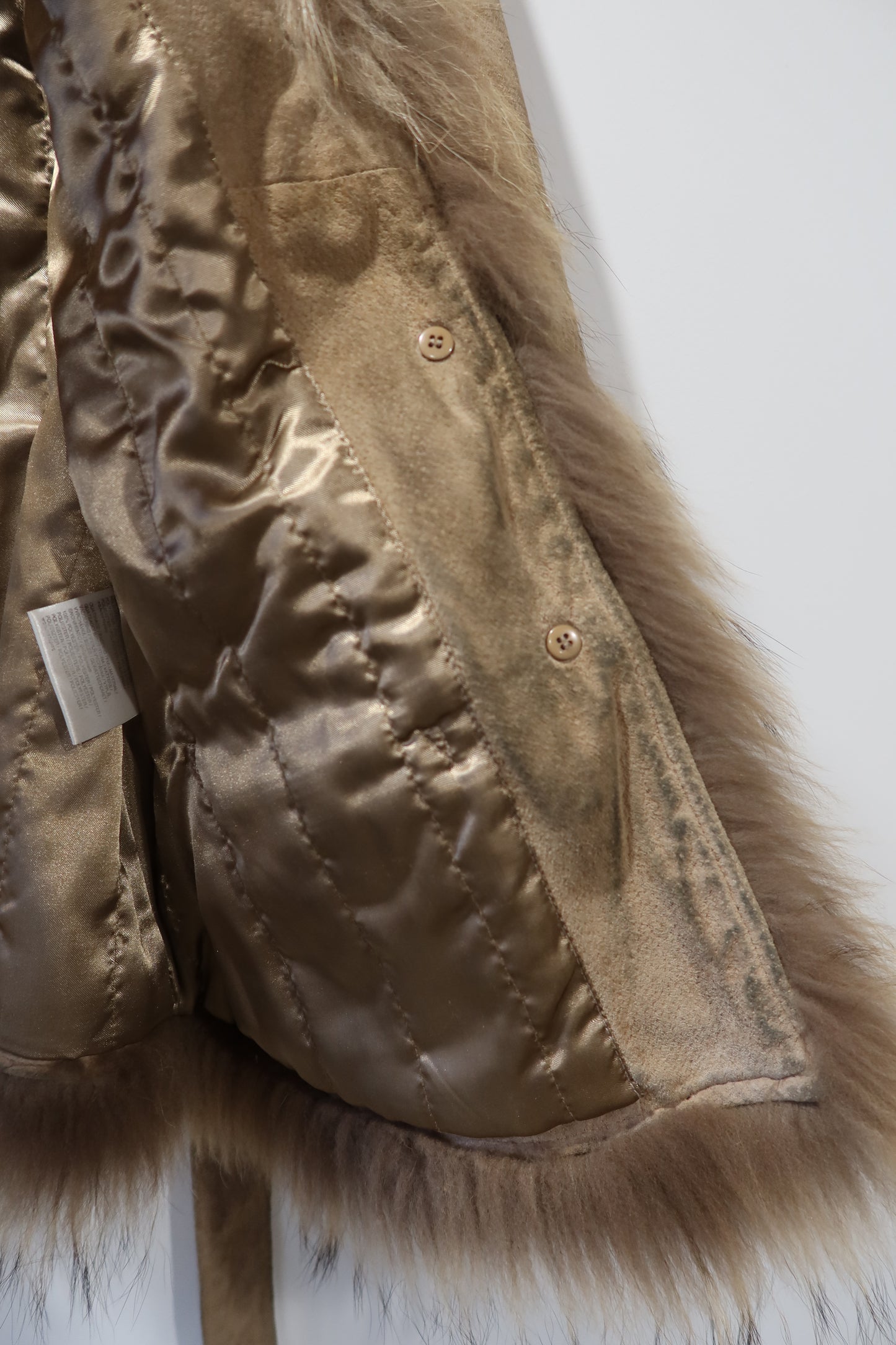 Veste en cuir avec bordures en fourrure beige