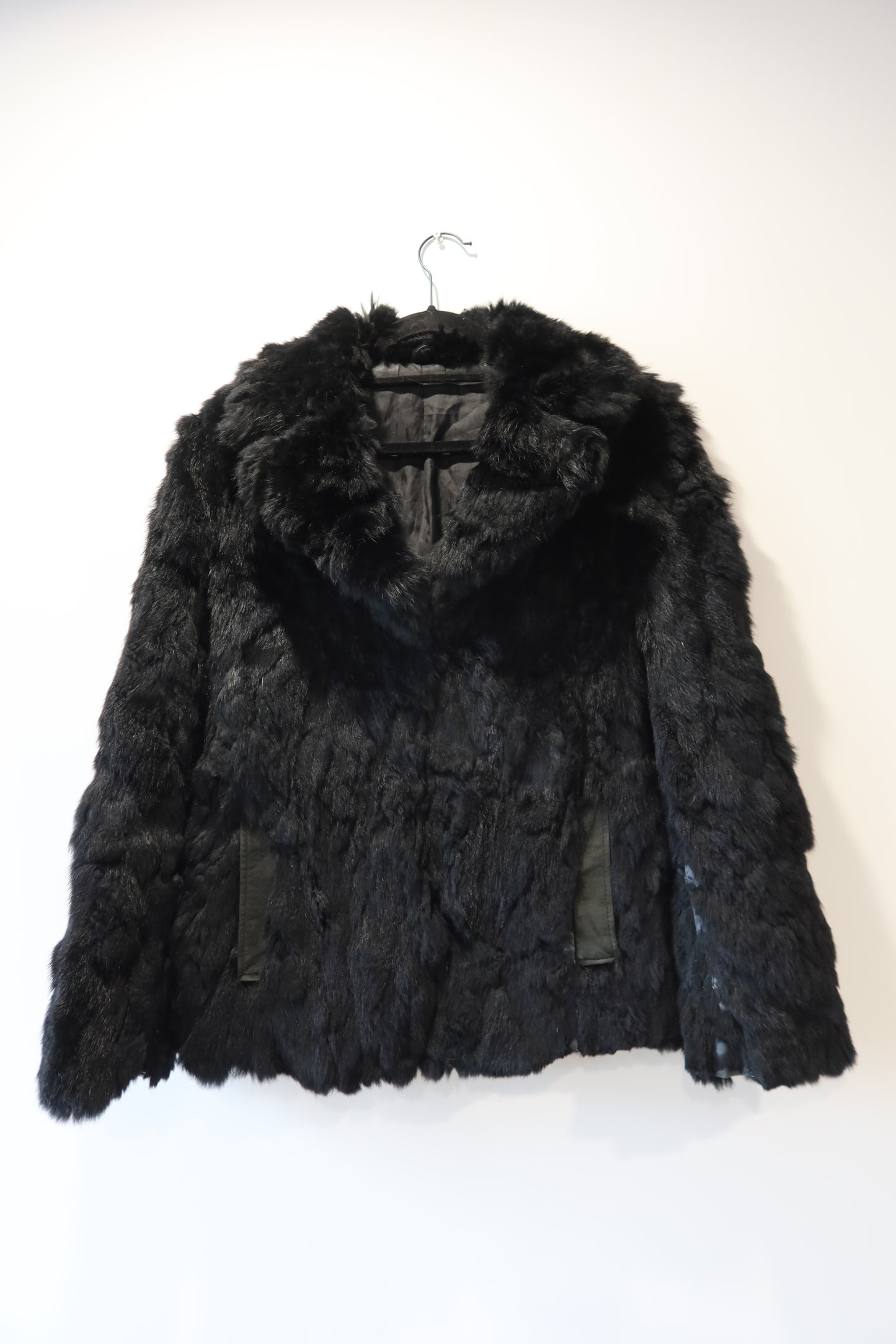 Manteau en fourrure noir