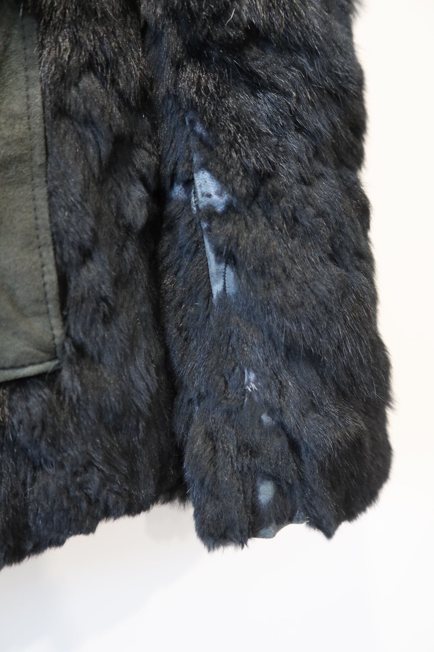 Manteau en fourrure noir