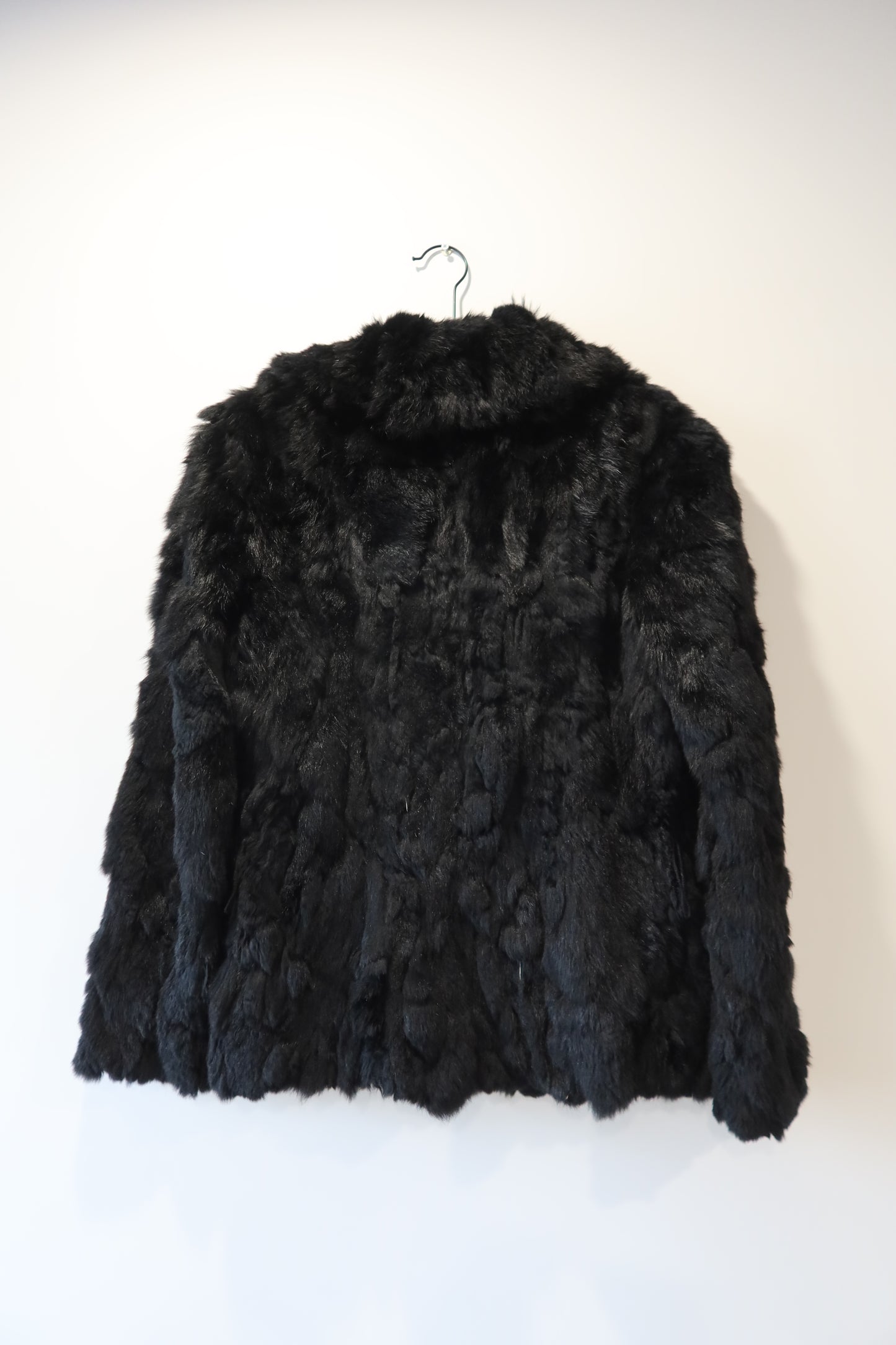 Manteau en fourrure noir
