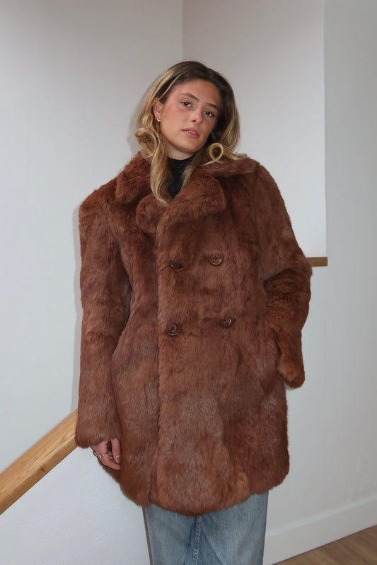 Manteau en fourrure marron