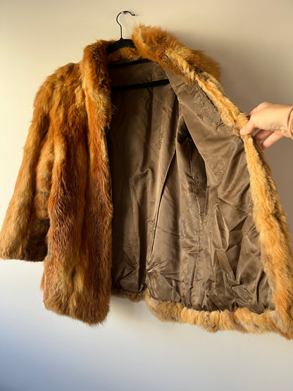 Manteau en fourrure roux doré