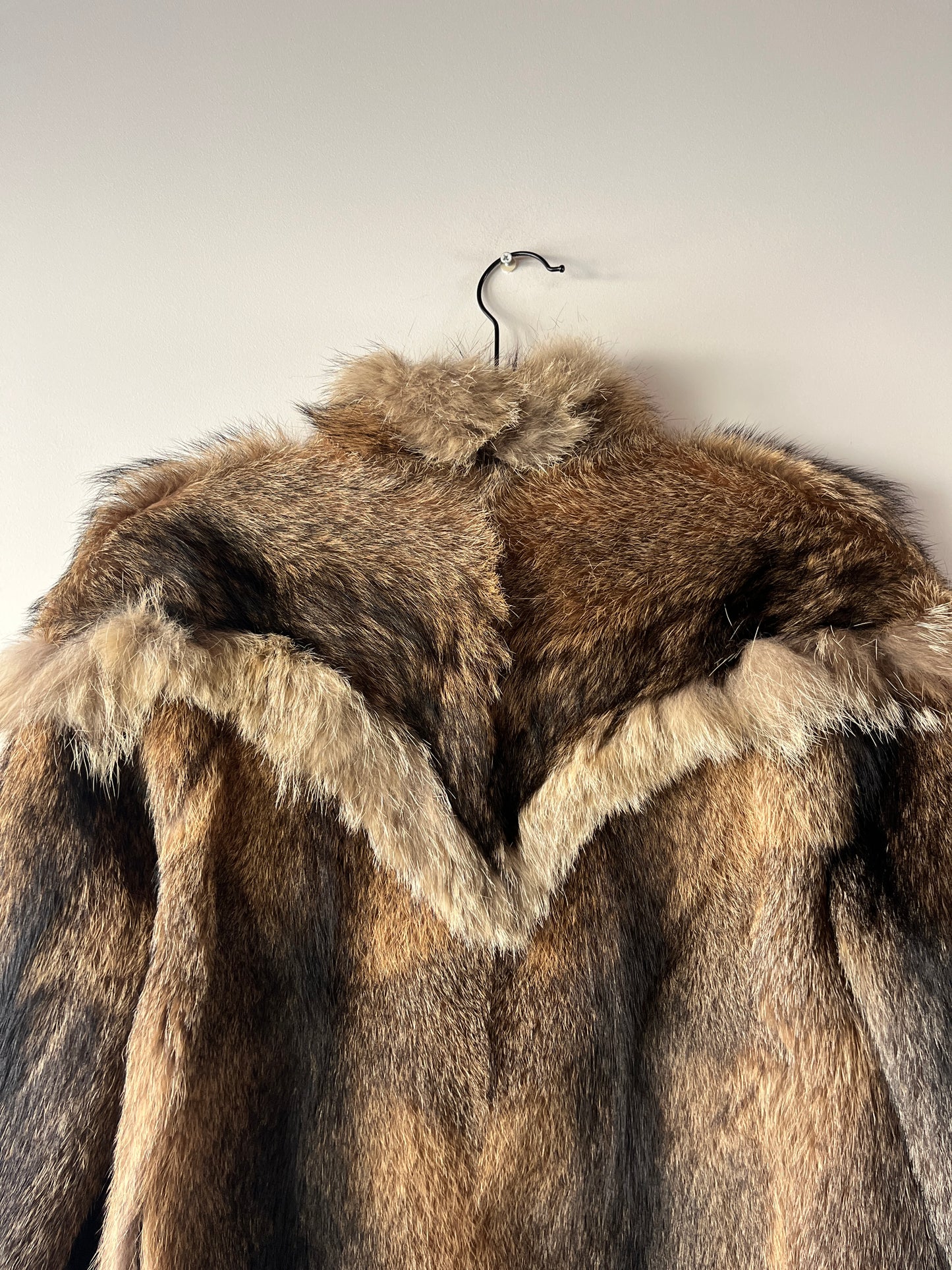 Manteau en fourrure fauve