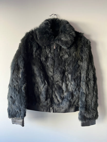 Veste courte en fourrure bleue nuit