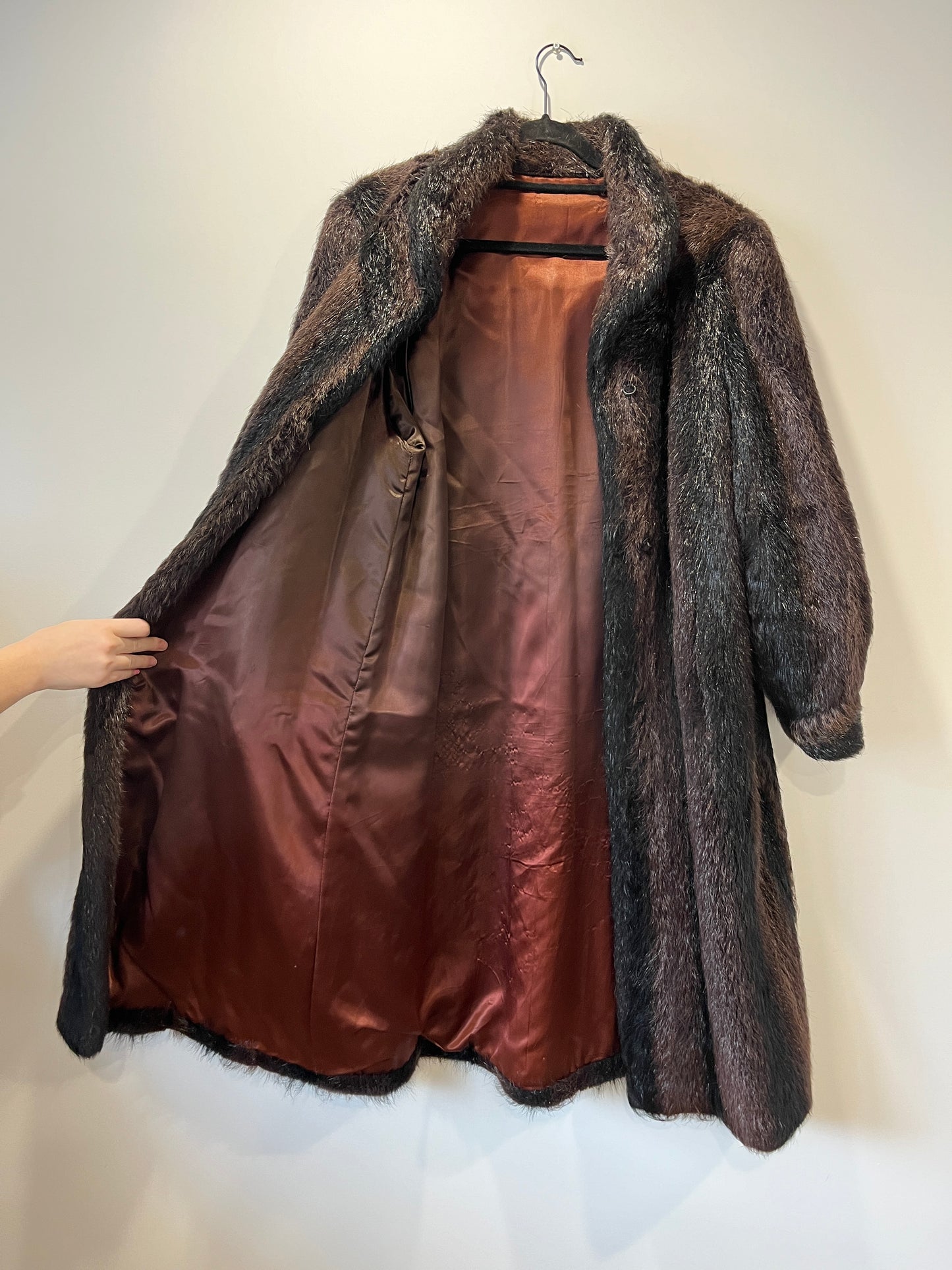Manteau long en fourrure marron